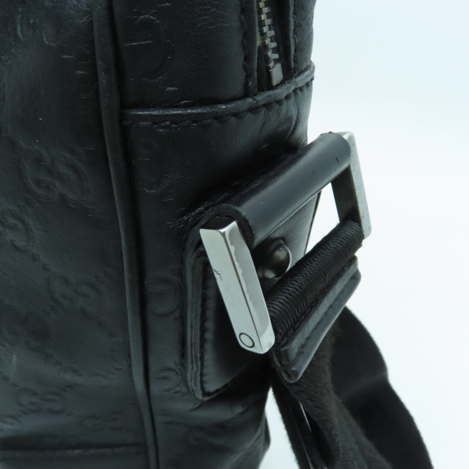 GUCCI Leather GG Messenger Silver Buckle Shoulder Bag Black