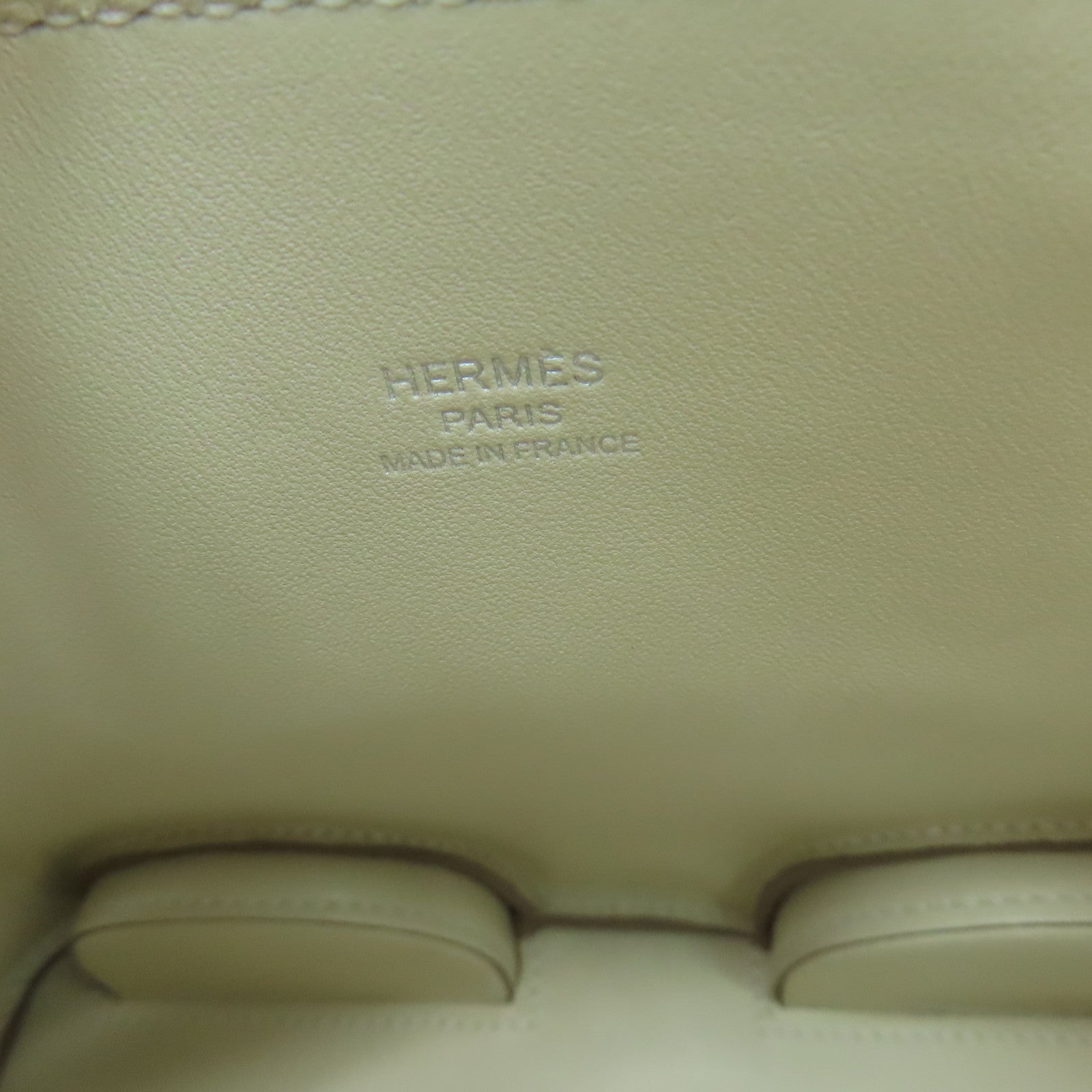 HERMES Epsom皮革Bolide On Wheel银扣手挽肩背两用袋铅笔白
