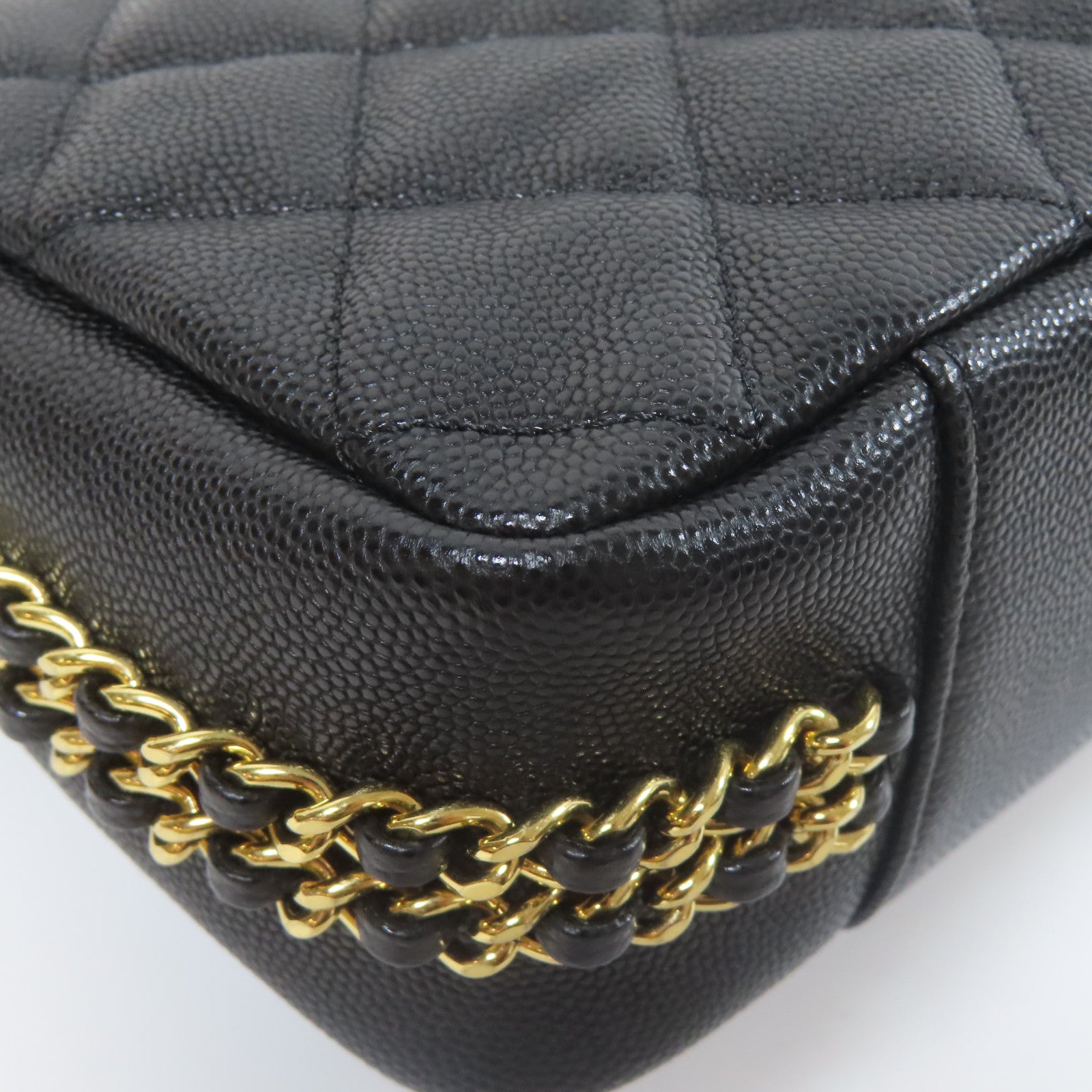 CHANEL 菱格牛皮皮革Chain Shoulder金扣鏈帶肩背袋黑色