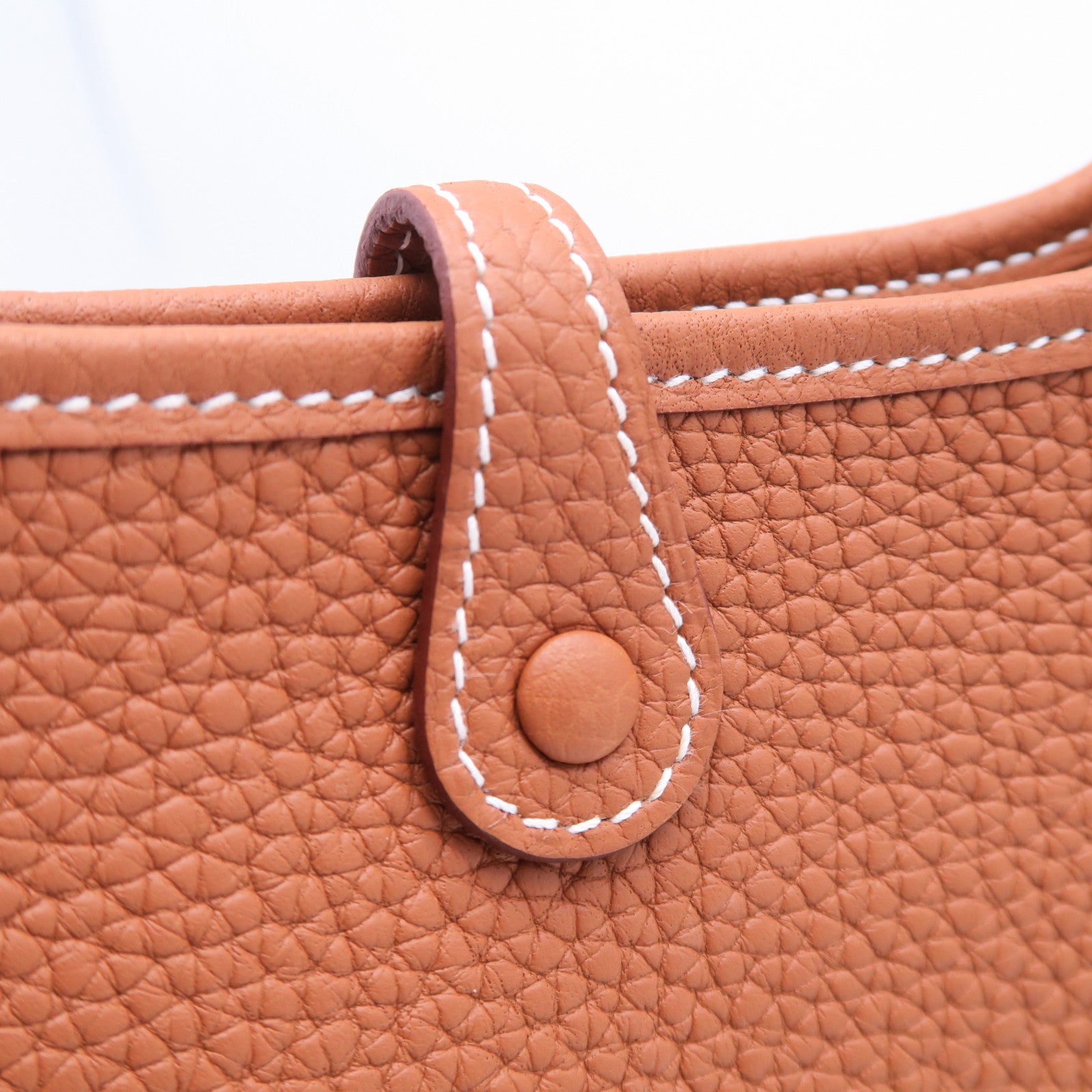 HERMES Clemence皮革Evelyne TPM金扣肩背袋棕色