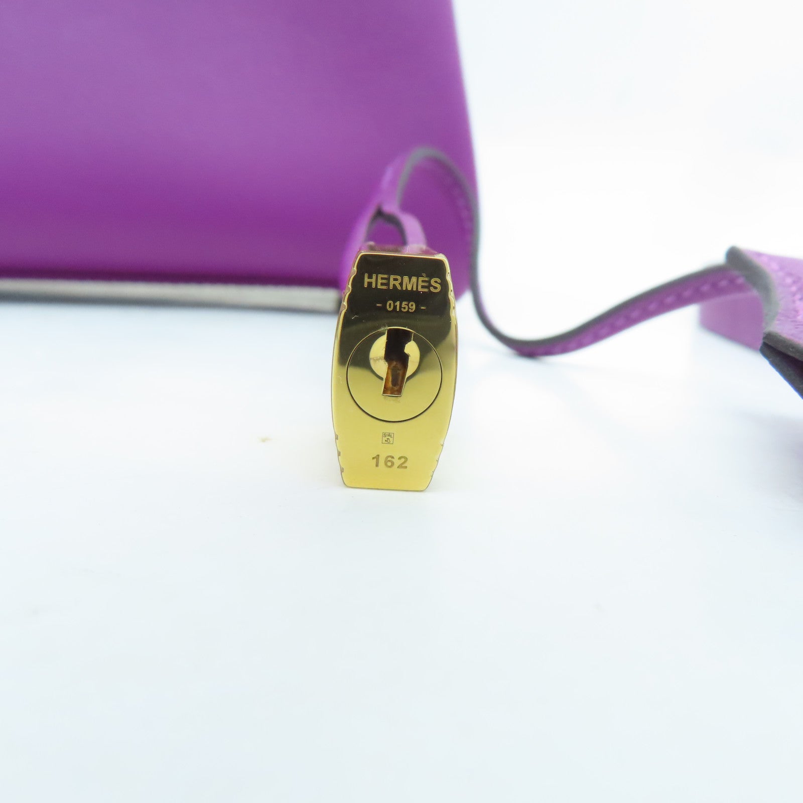 HERMES Evercolor皮革Kelly 32金扣手挽肩背兩用袋Anemone/紫色