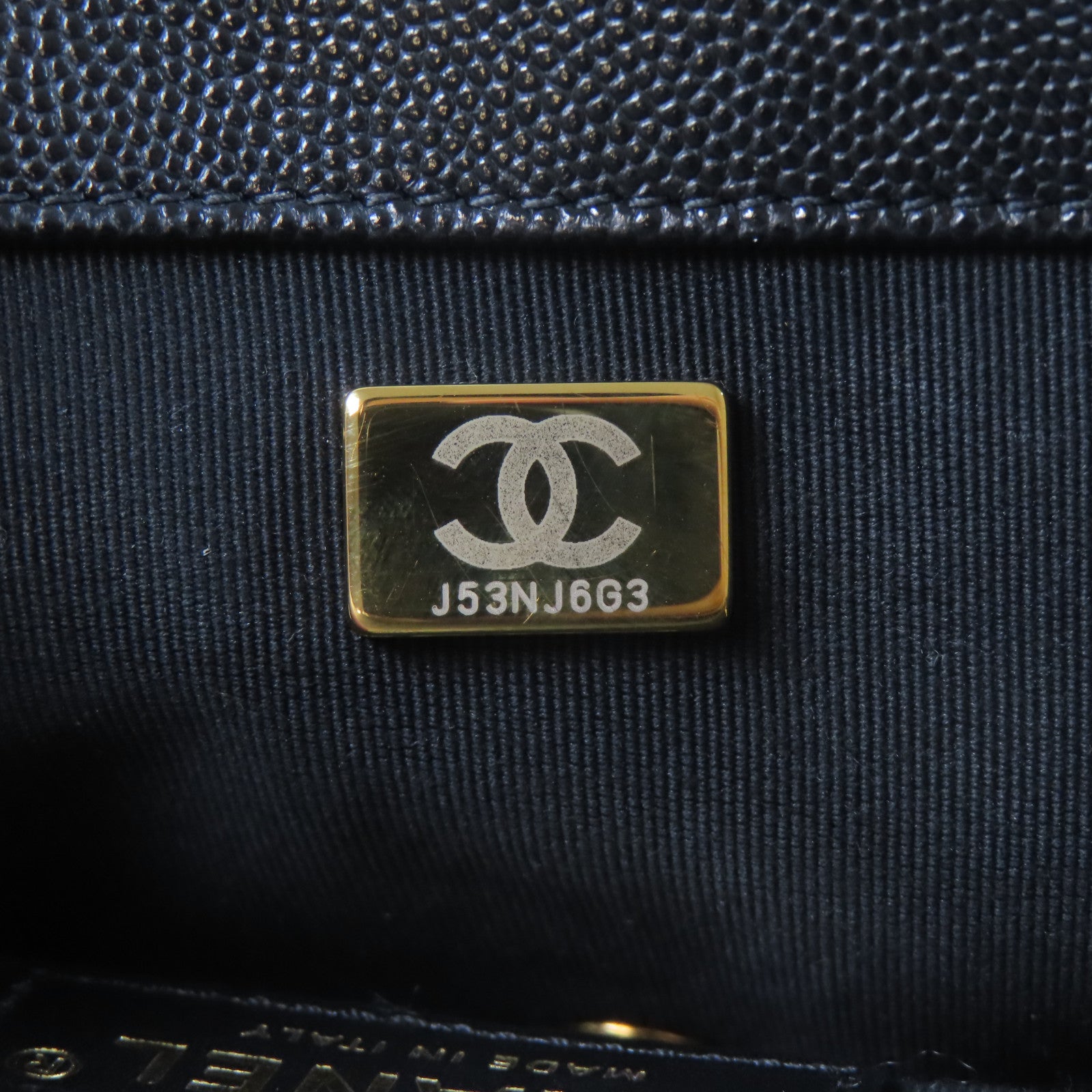 CHANEL 菱格牛皮皮革Chain Shoulder金扣鏈帶肩背袋黑色