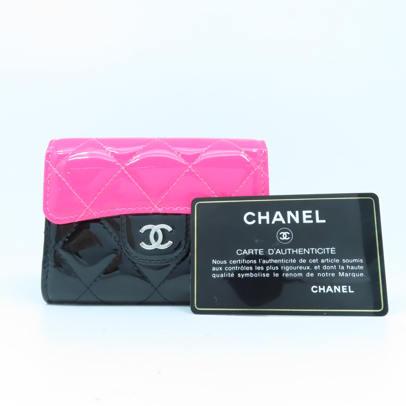 CHANEL 菱格漆皮皮革Card Case銀扣卡片套黑色/粉紅色