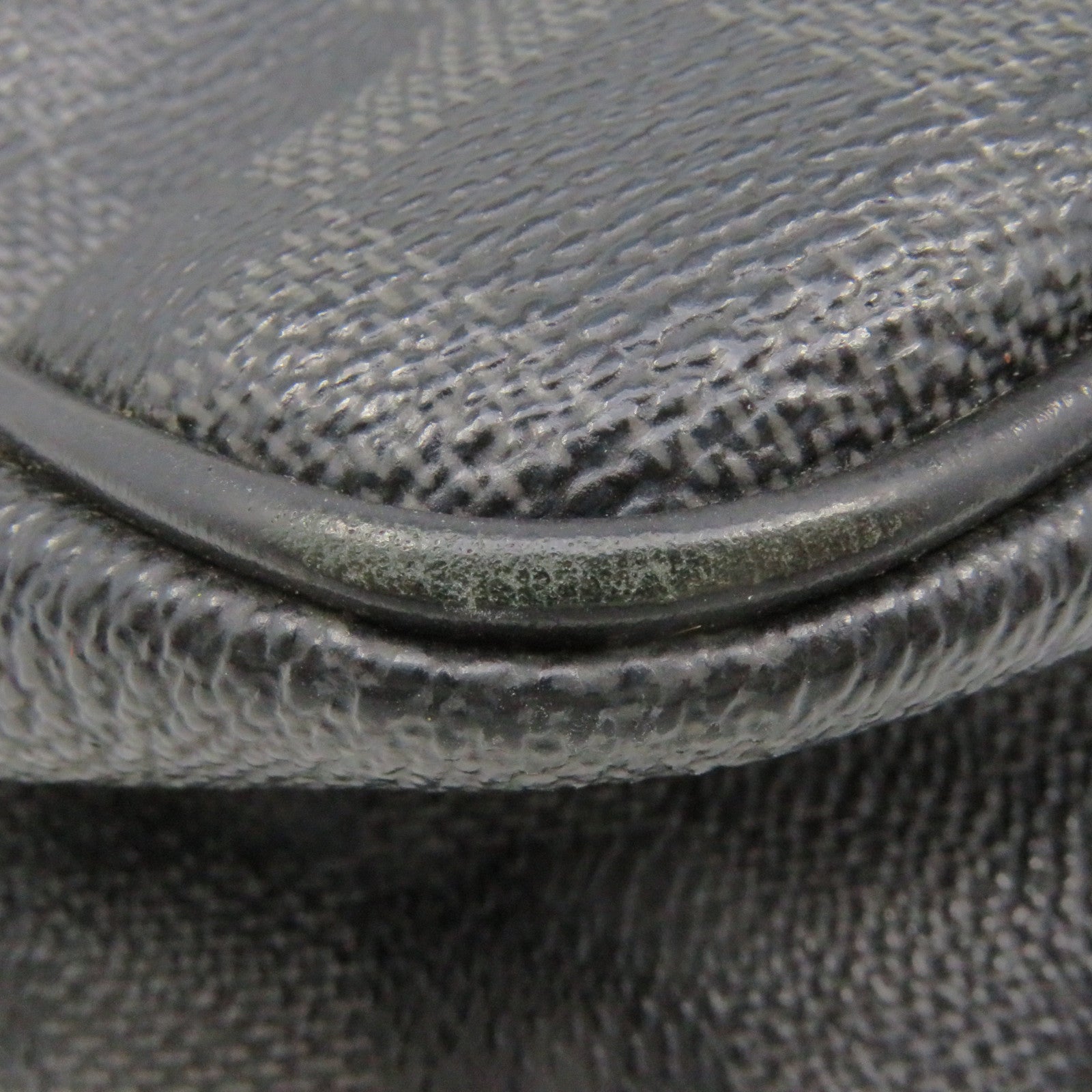 LOUIS VUITTON Damier Graphite Daniel MM Shoulder Bag肩背袋黑色