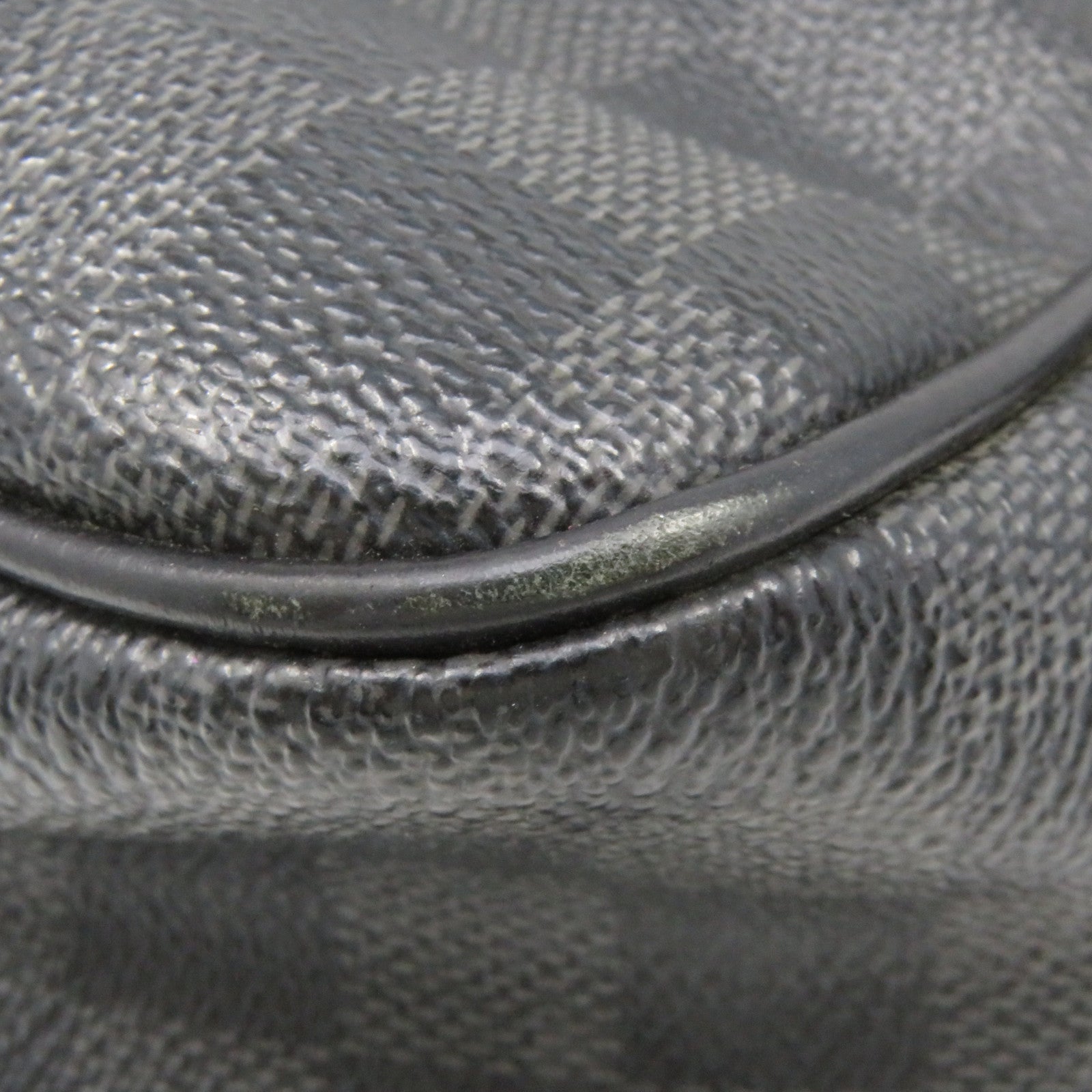 LOUIS VUITTON Damier Graphite Daniel MM Shoulder Bag肩背袋黑色