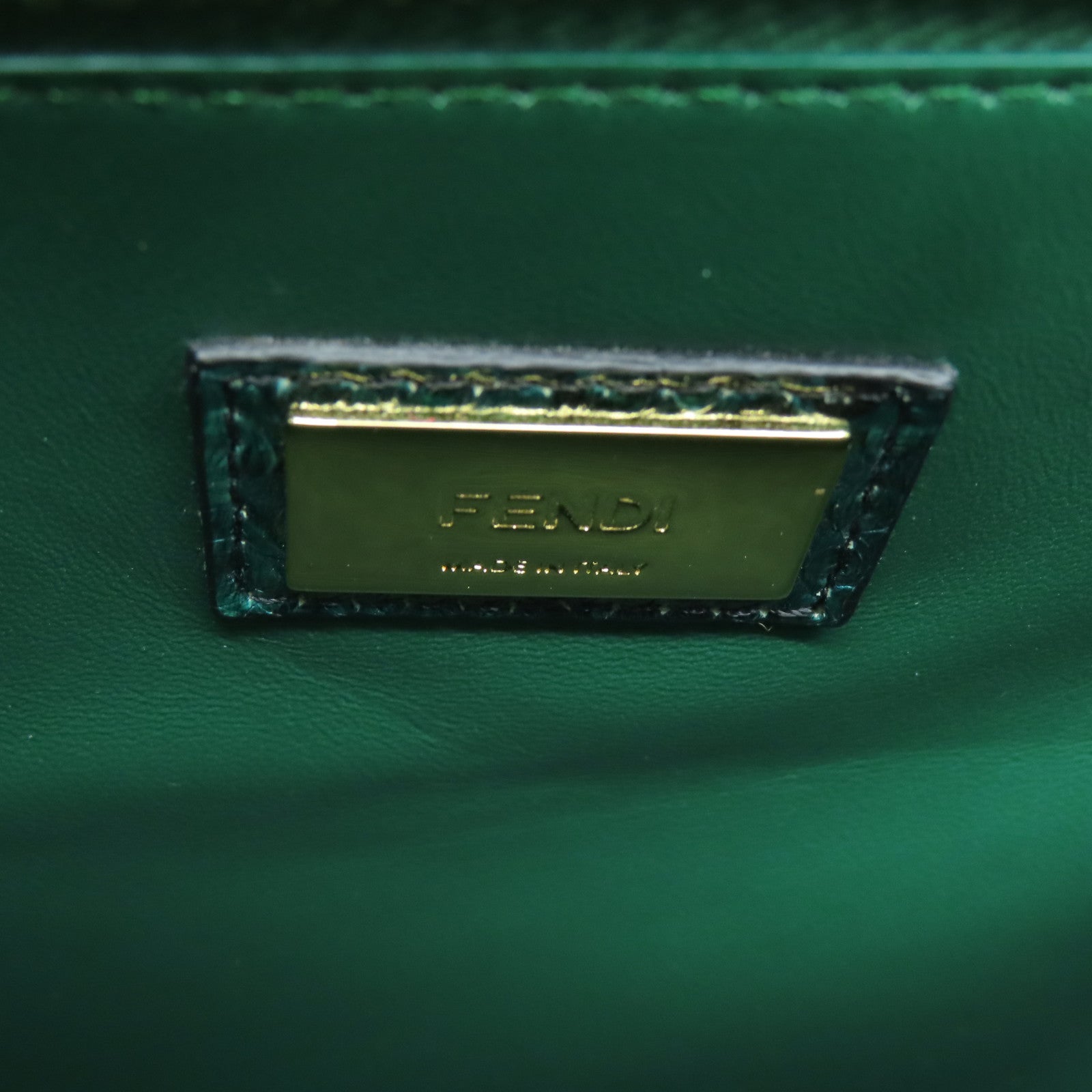 FENDI 蛇皮皮革Peekaboo金扣手挽肩背兩用袋綠色