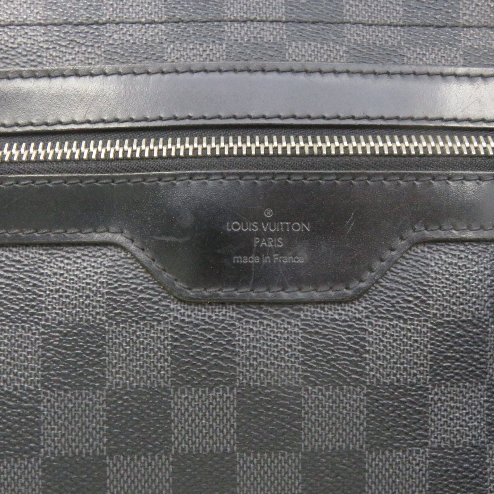 LOUIS VUITTON Damier Graphite Daniel MM Shoulder Bag肩背袋黑色