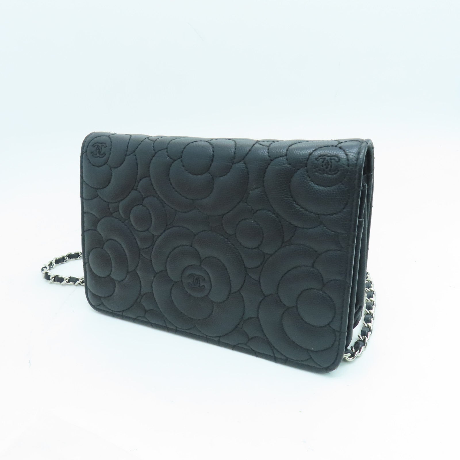 CHANEL Caviar皮革Wallet On Chain链带肩背袋银扣黑色