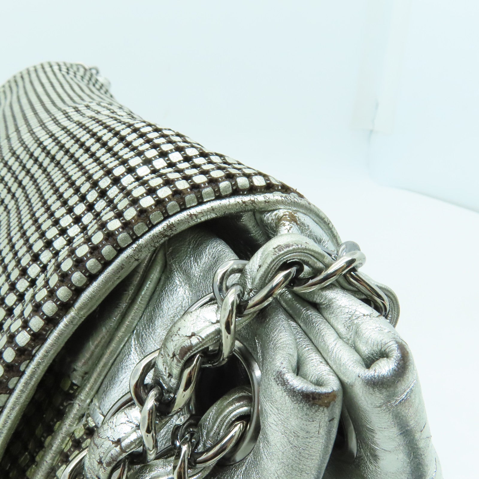 CHANEL 網紋皮革Chain Shoulder銀扣鏈帶肩背袋銀色