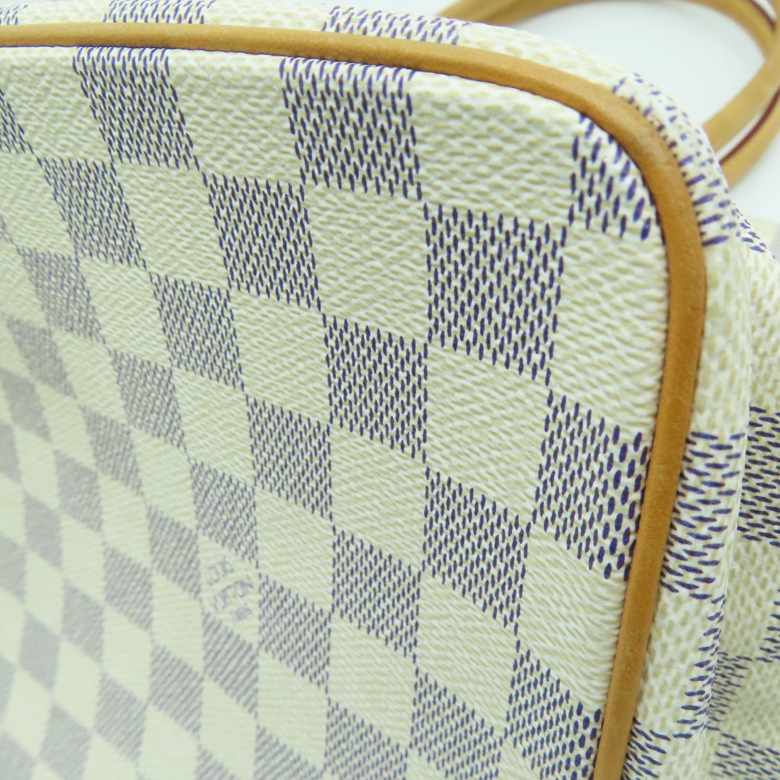 LOUIS VUITTON Damier Azur Saleya MM金扣手挽袋米色