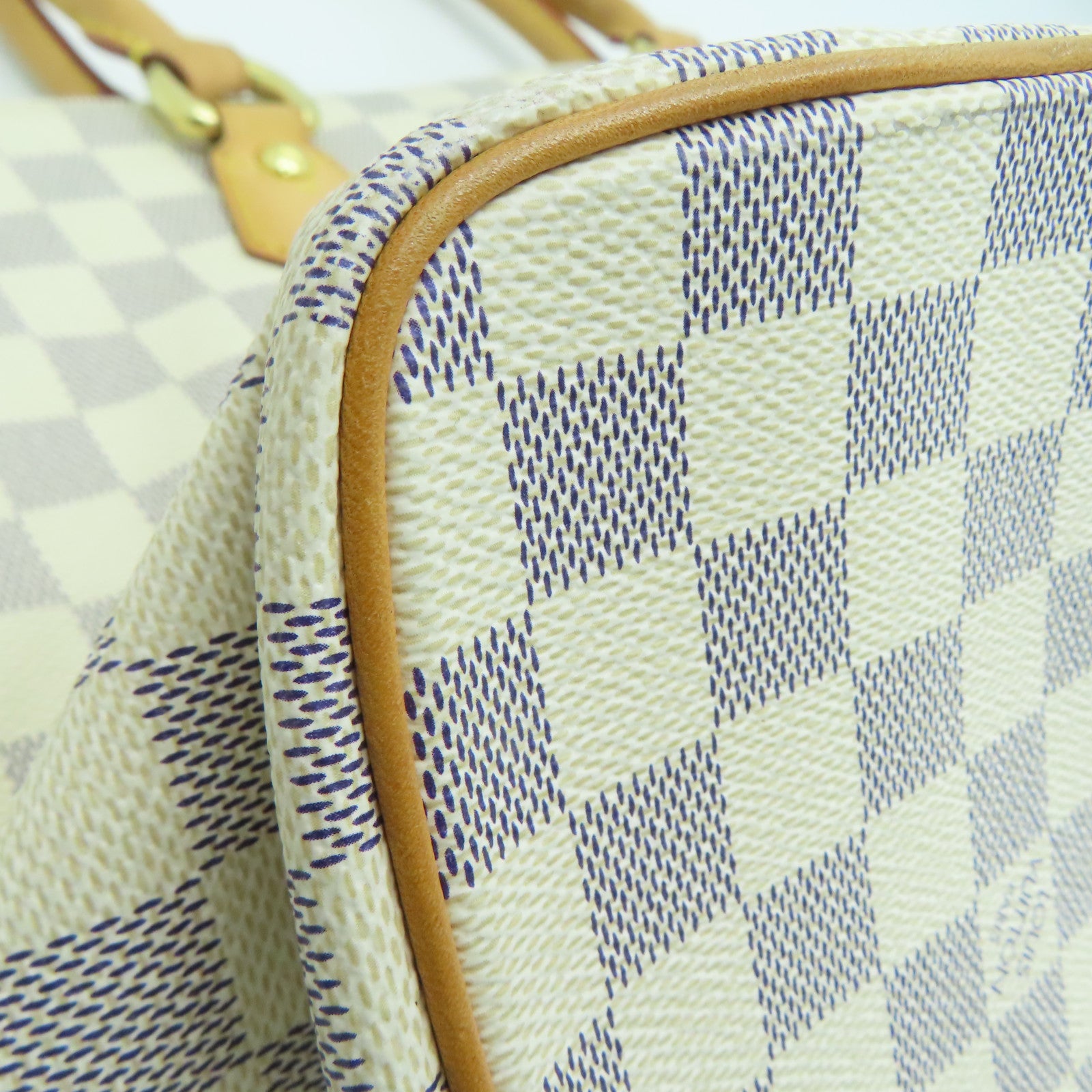 LOUIS VUITTON Damier Azur Saleya MM金扣手挽袋米色