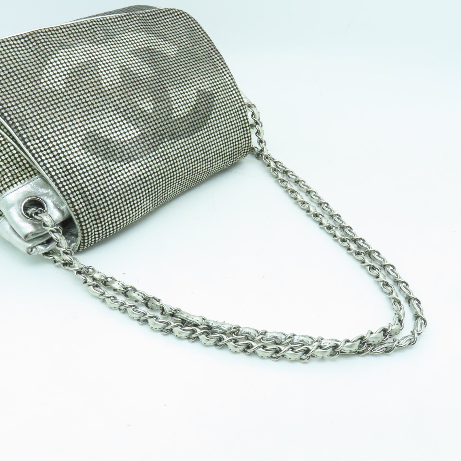 CHANEL 網紋皮革Chain Shoulder銀扣鏈帶肩背袋銀色