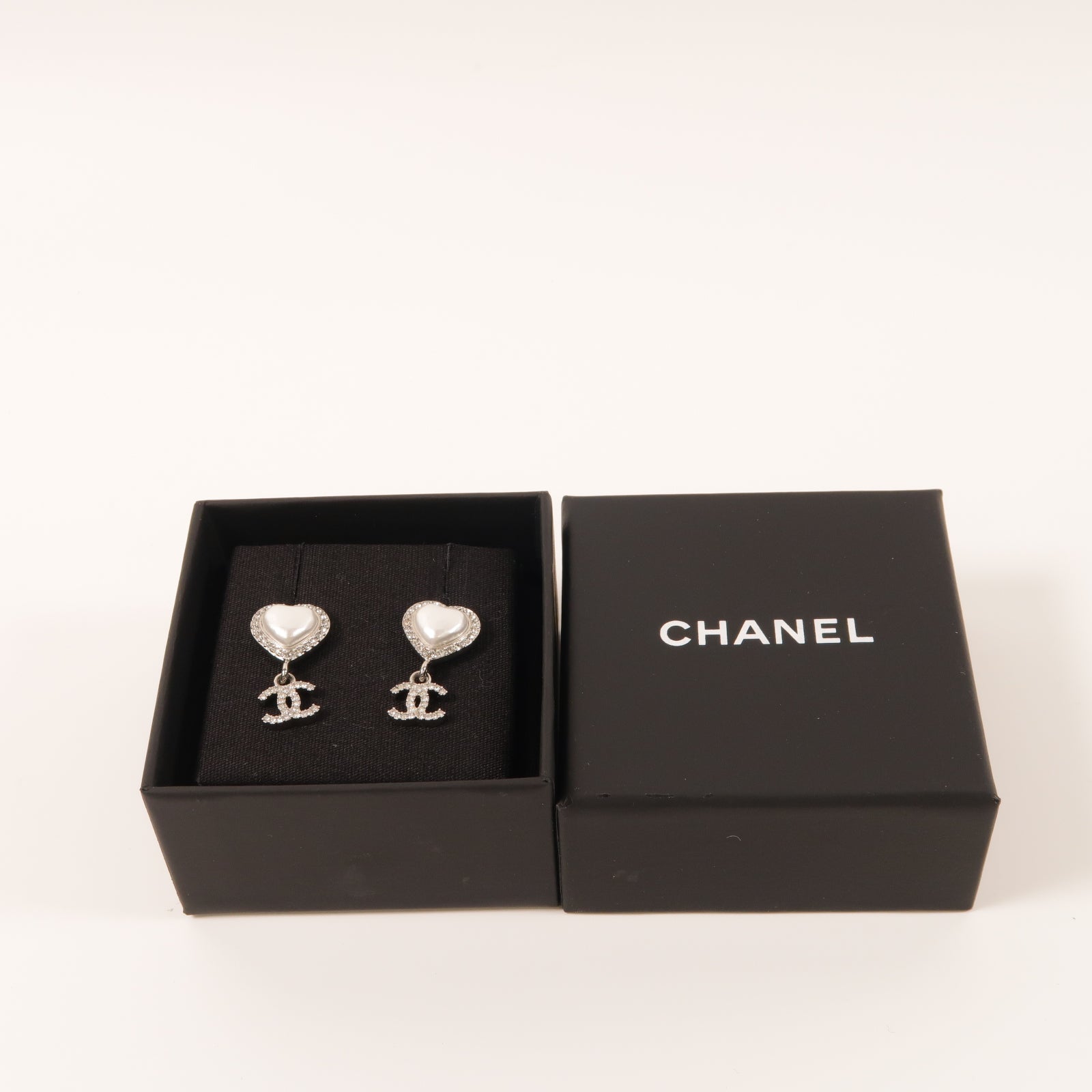 CHANEL 水晶Earrings耳環白色/銀色