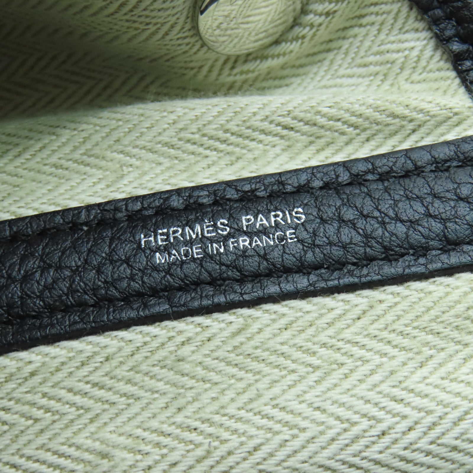 HERMES Negonda Leather GardenParty PM Silver Buckle Handle Bag Black