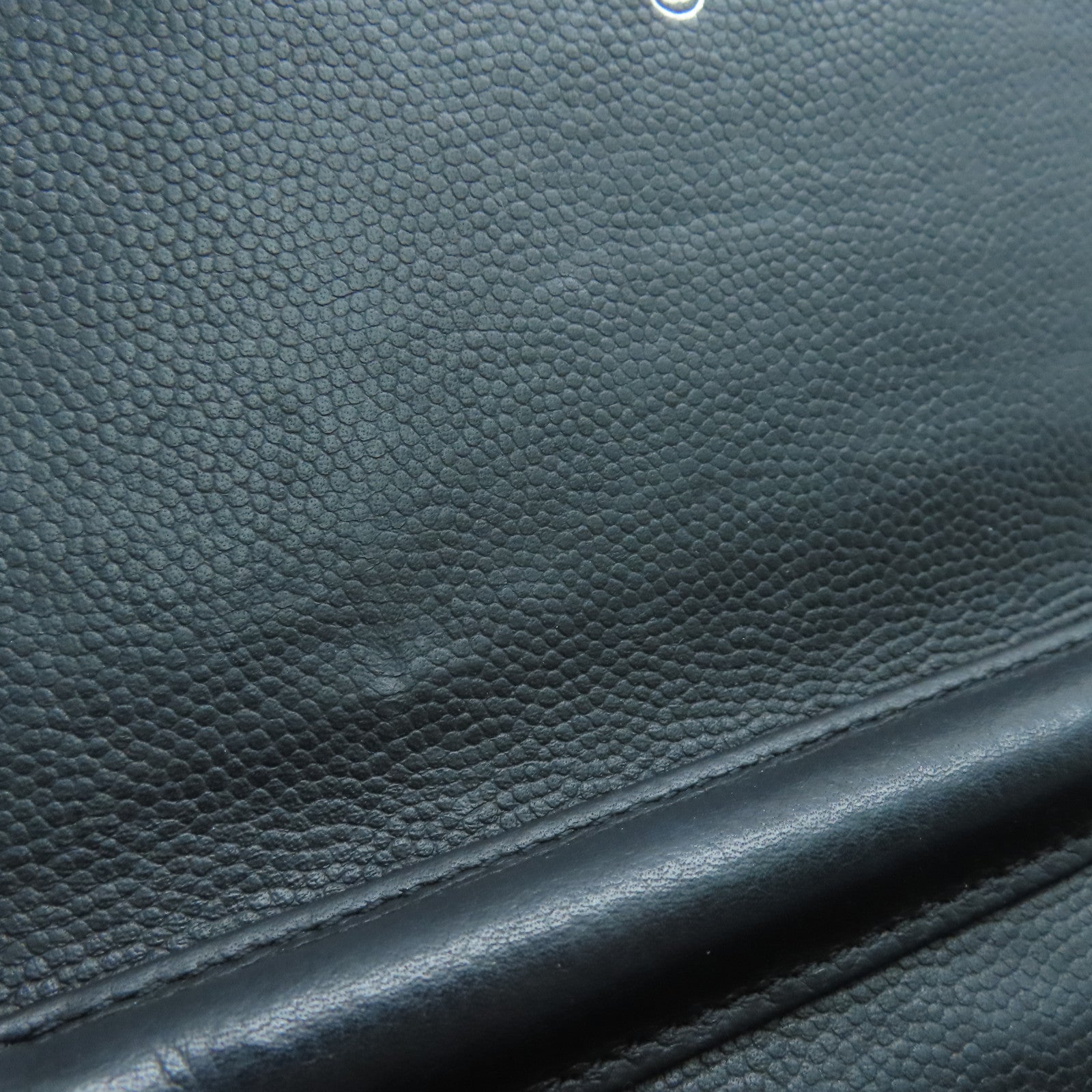 CHANEL Caviar皮革Wallet On Chain链带肩背袋银扣黑色