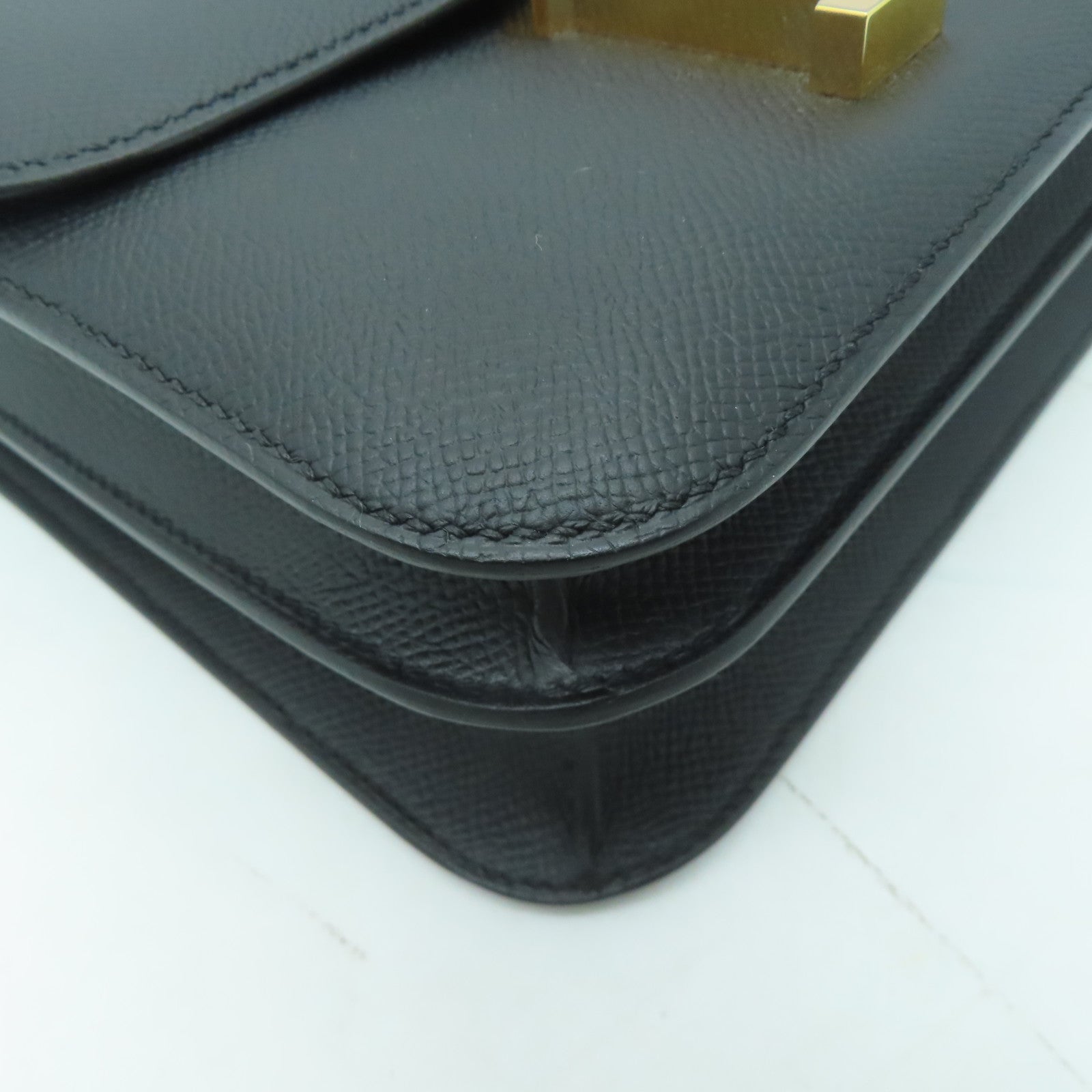 HERMES Epsom皮革Constance 24金扣肩背袋黑色