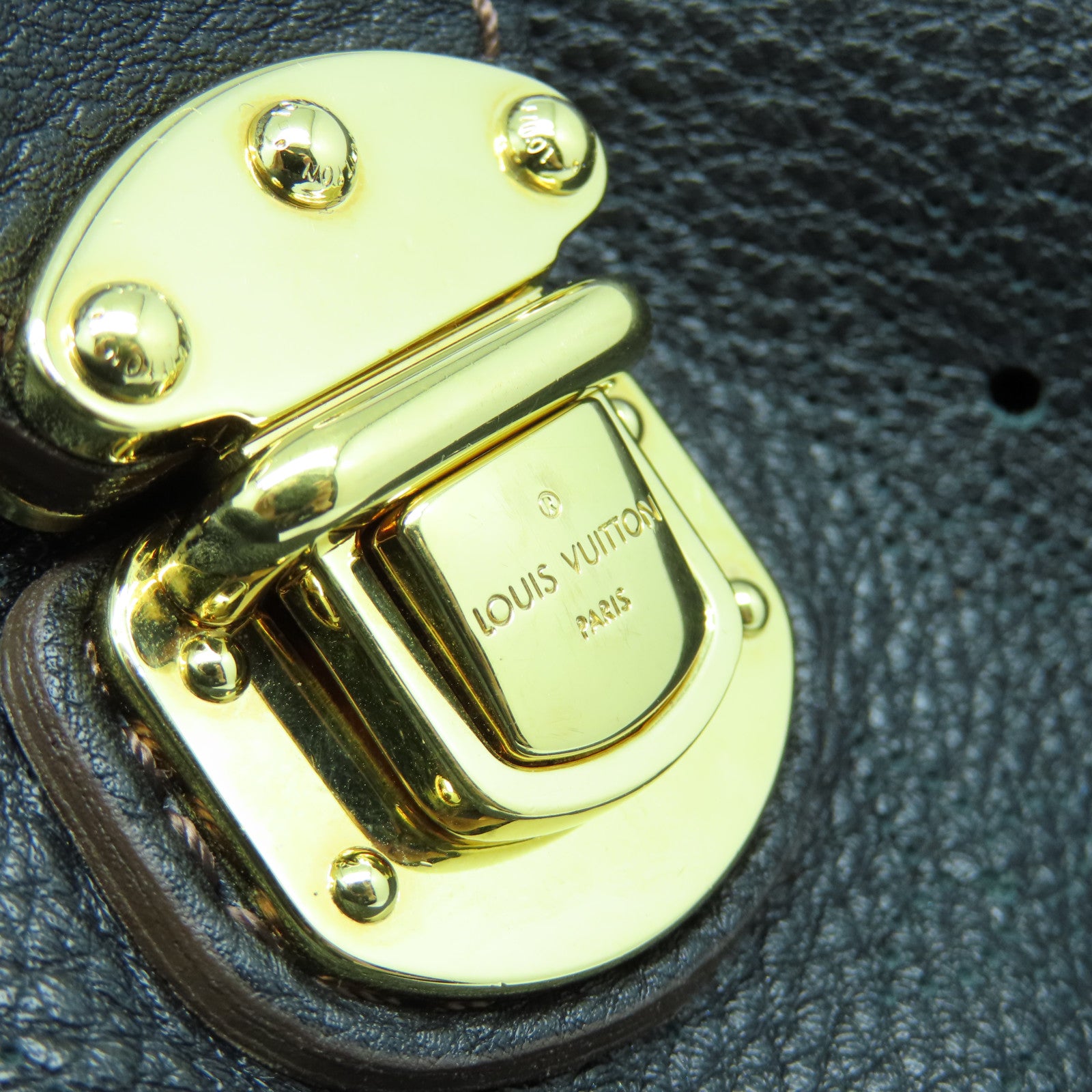 LOUIS VUITTON Mahina Mahina XL金扣肩背袋黑色