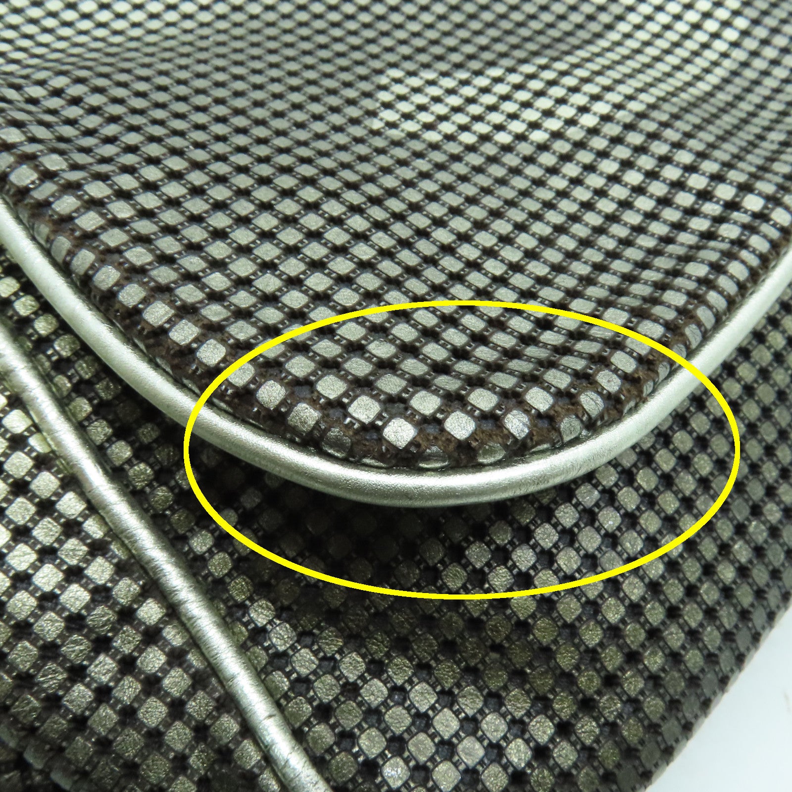 CHANEL 網紋皮革Chain Shoulder銀扣鏈帶肩背袋銀色