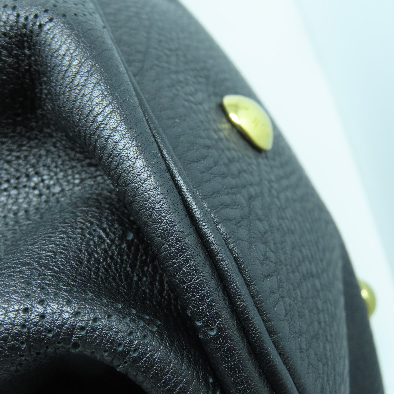 LOUIS VUITTON Mahina Mahina XL金扣肩背袋黑色