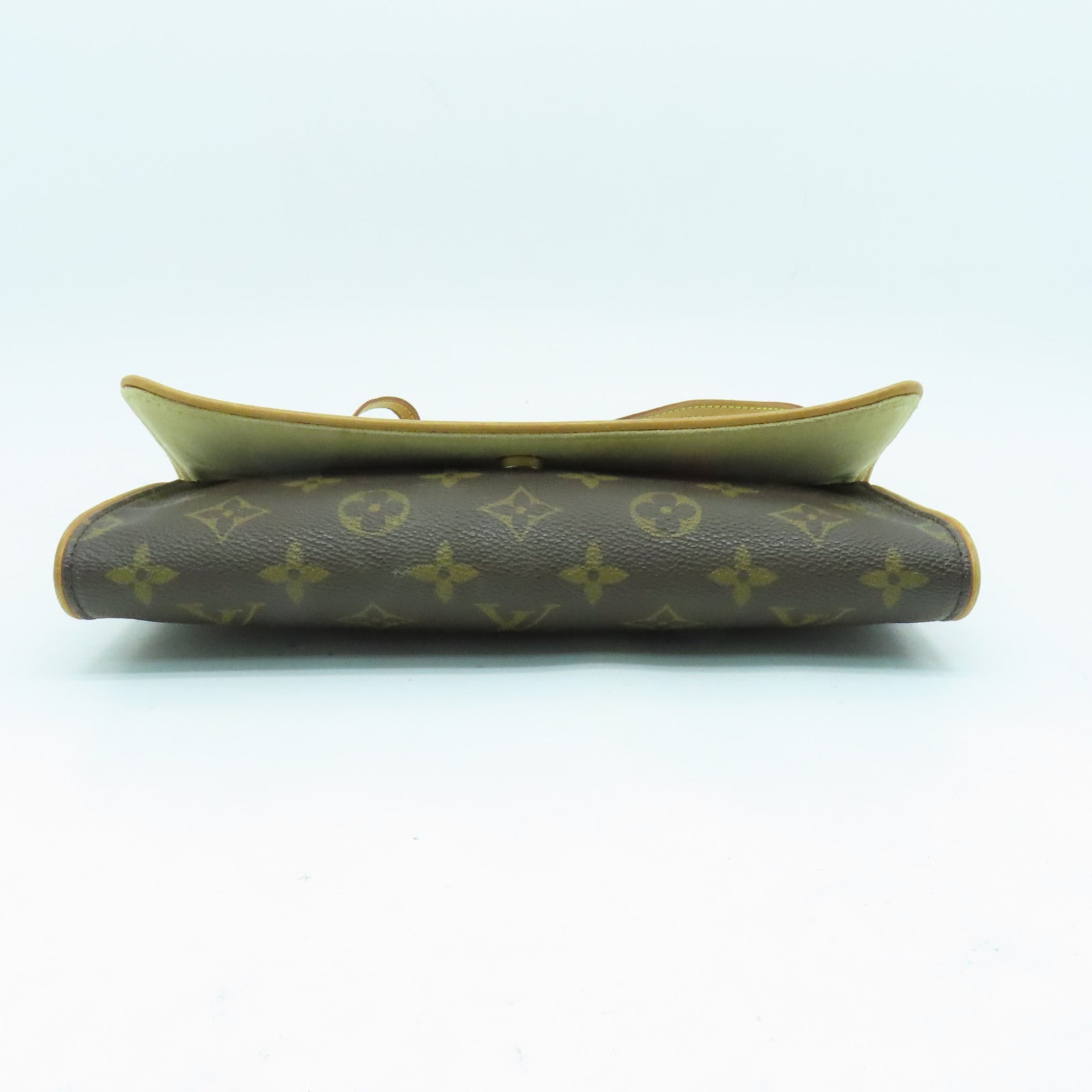 LOUIS VUITTON Monogram Pochette Twin GM Shoulder Bag金扣肩背袋啡色