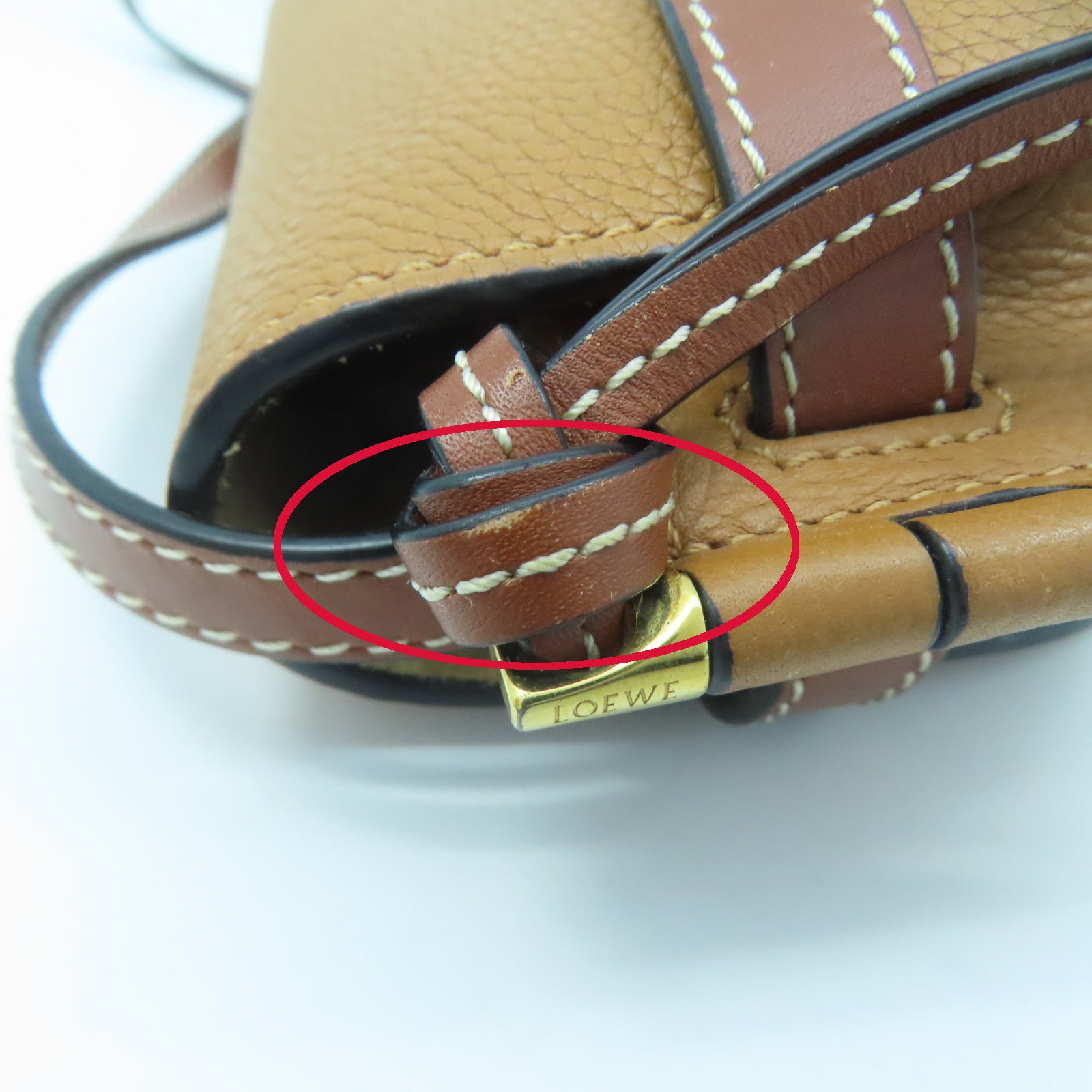 LOEWE 牛皮皮革Small Gate金扣肩背袋啡色