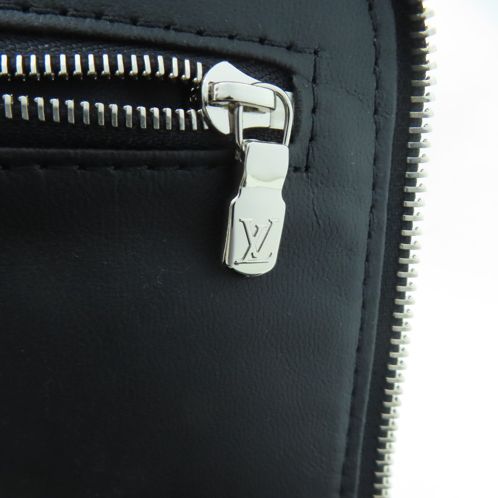 LOUIS VUITTON Damier Graphite Toiletry Pouch手拿包黑色