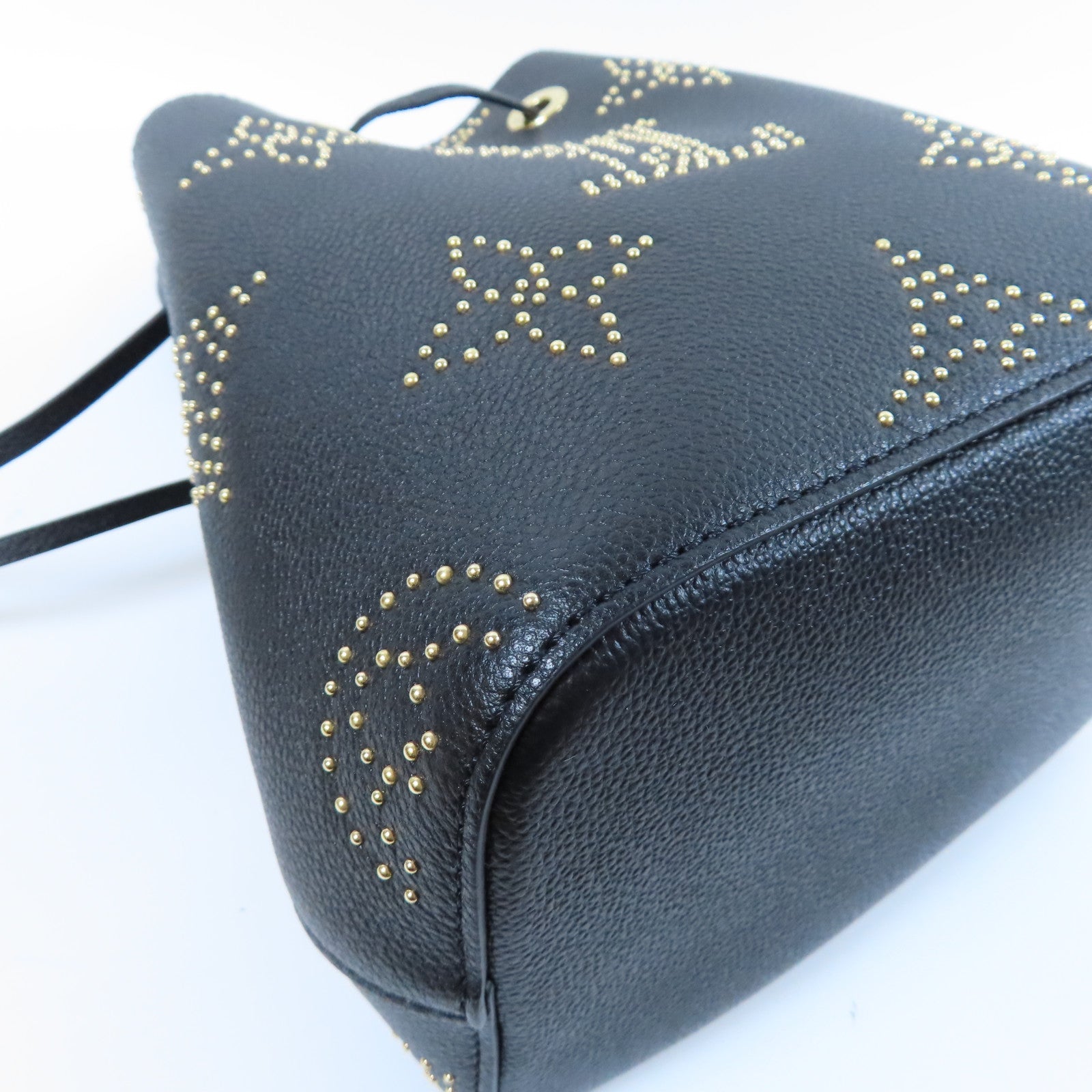 LOUIS VUITTON Monogram Empreinte NéoNoé BB金扣手挽肩背兩用袋黑色