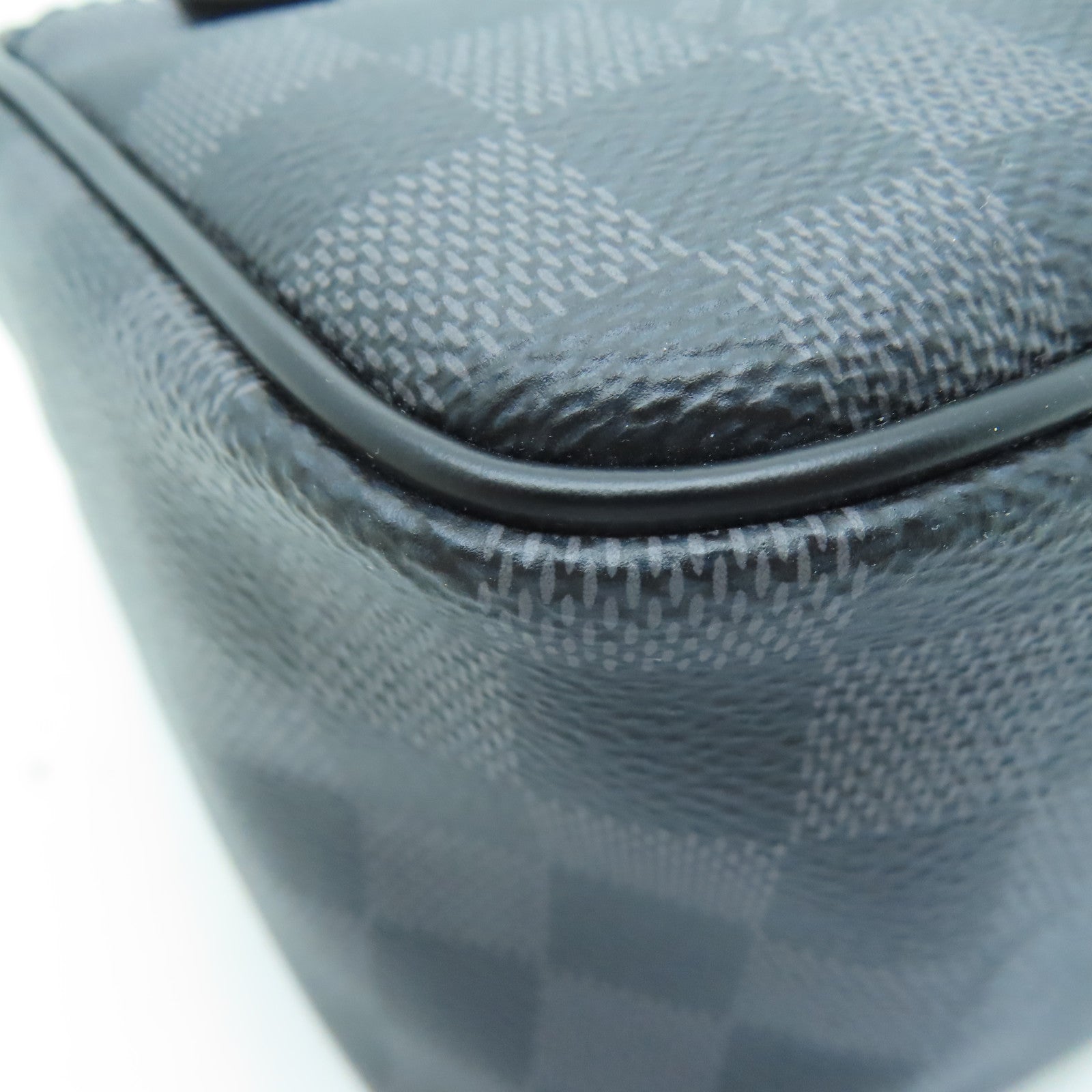 LOUIS VUITTON Damier Graphite Toiletry Pouch手拿包黑色