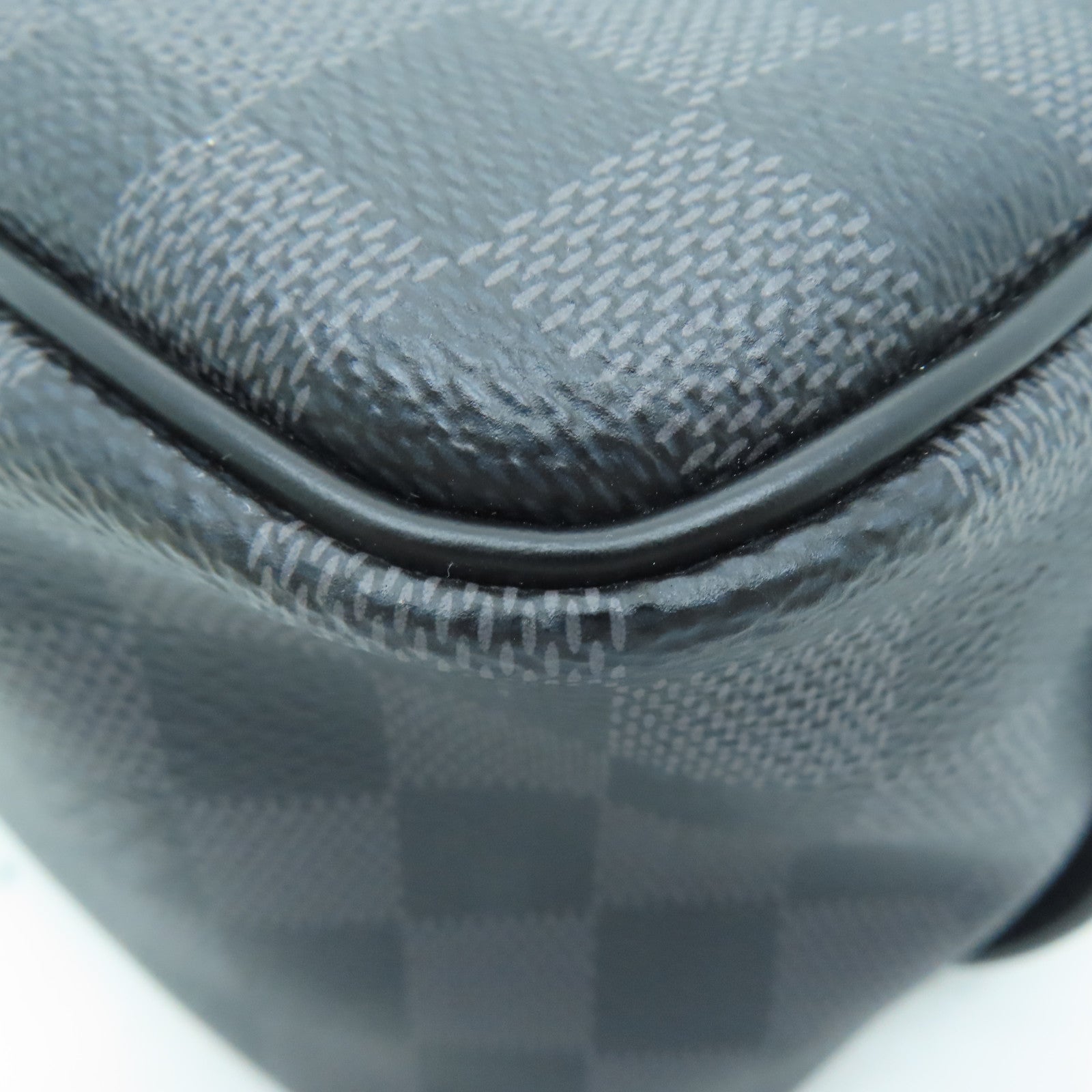 LOUIS VUITTON Damier Graphite Toiletry Pouch手拿包黑色
