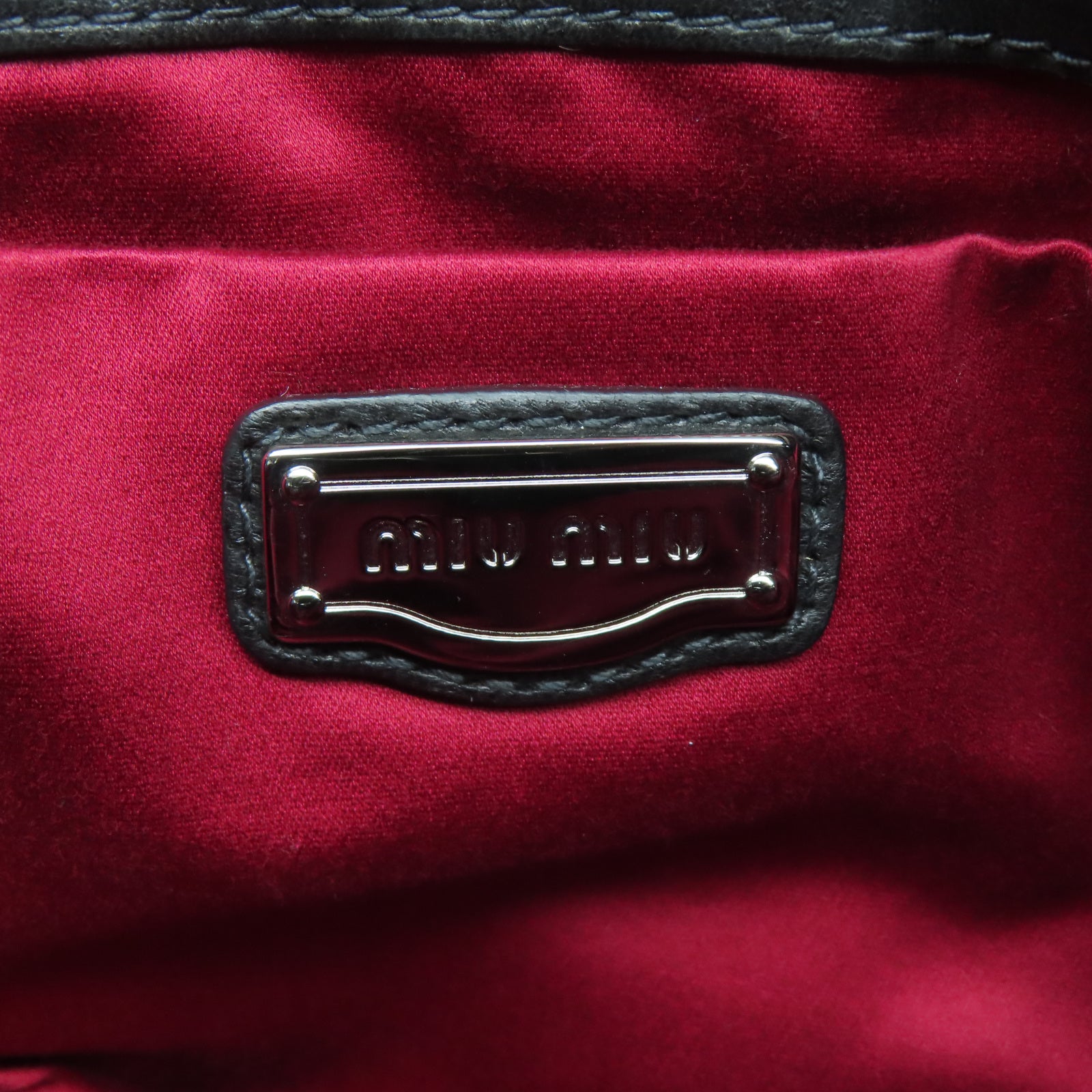 Miu Miu 羊皮皮革Shoulder Bag銀扣肩背袋黑色