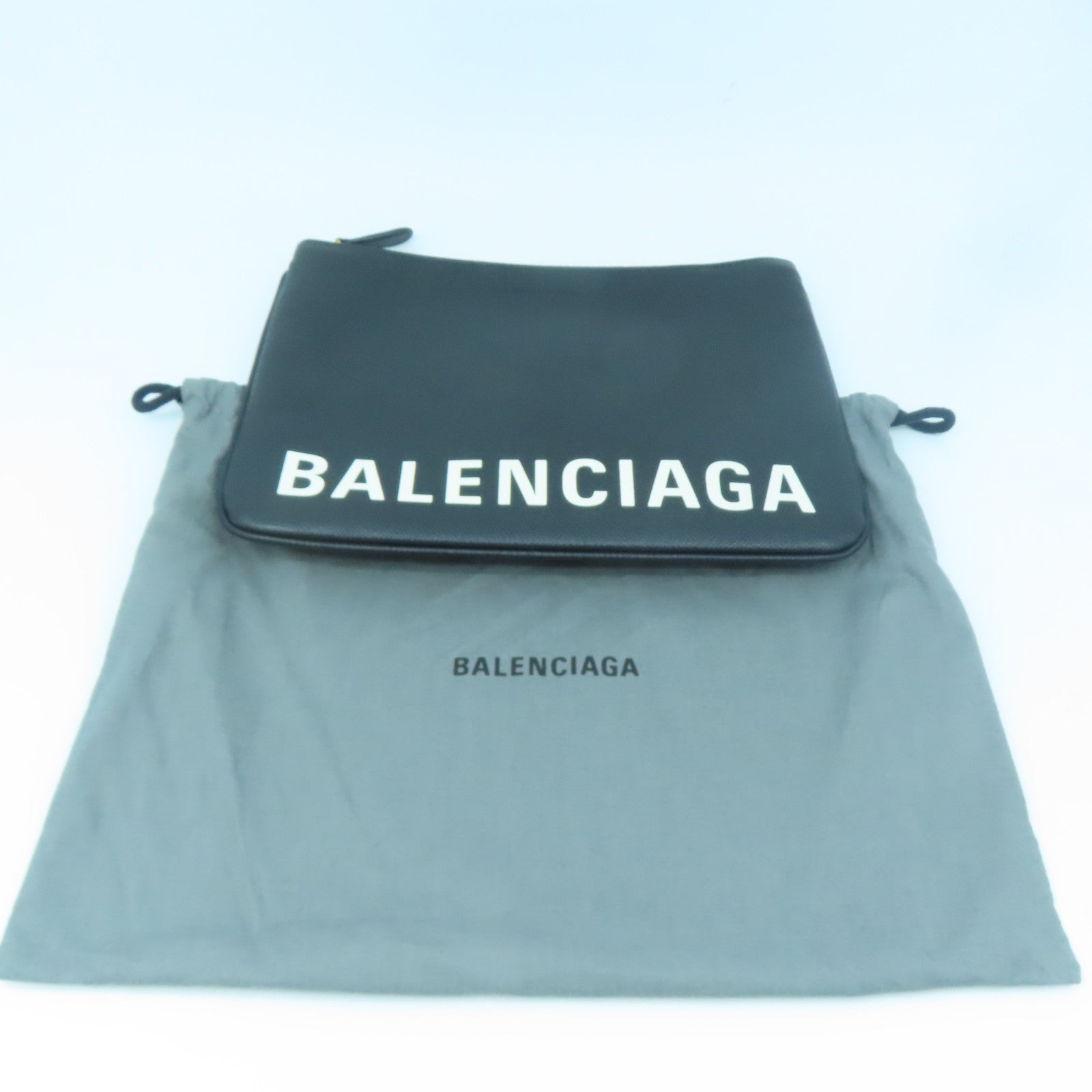 BALENCIAGA 牛皮皮革Pouch金扣手拿包黑色