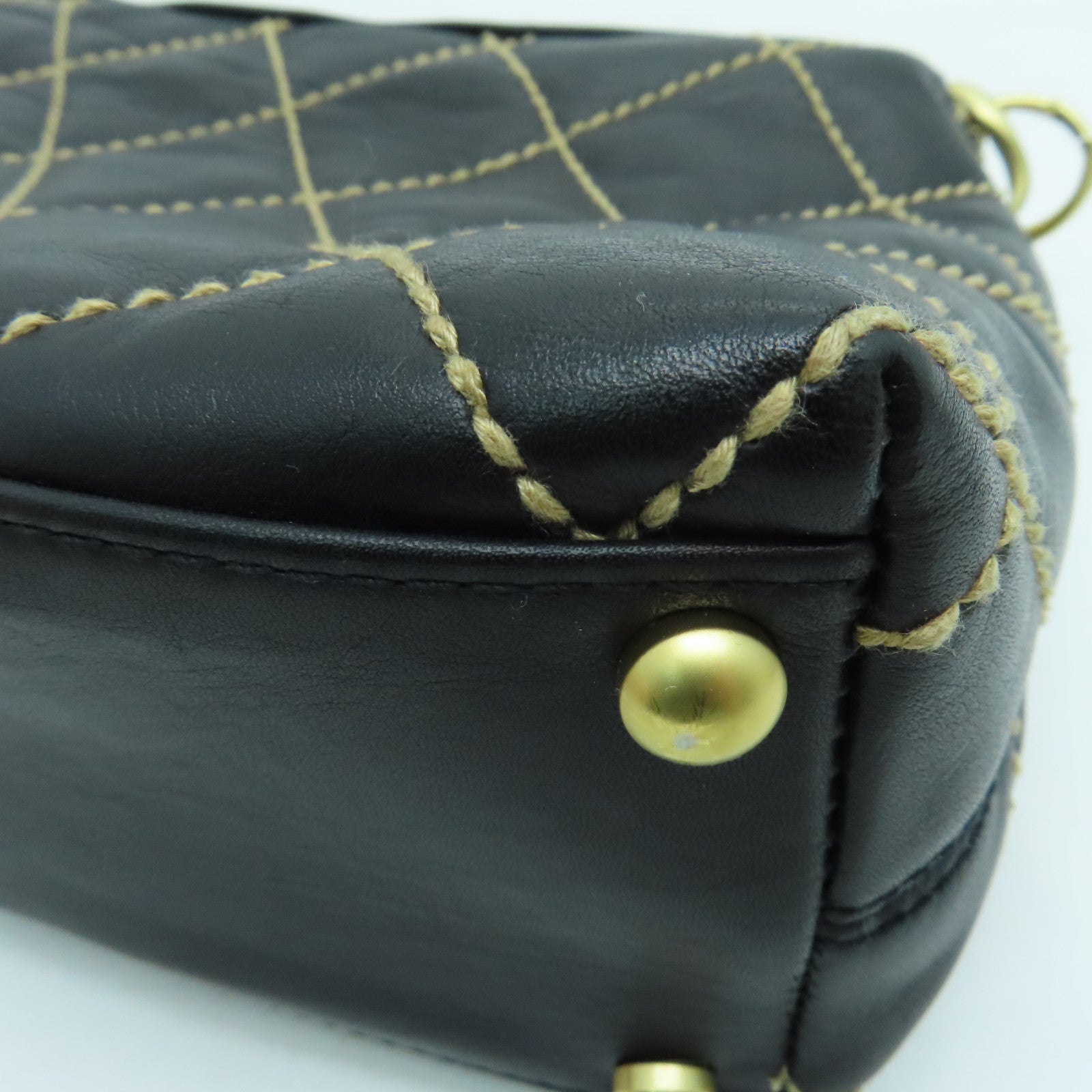 CHANEL 【激減優惠】菱格牛皮皮革Handbag金扣手挽袋黑色