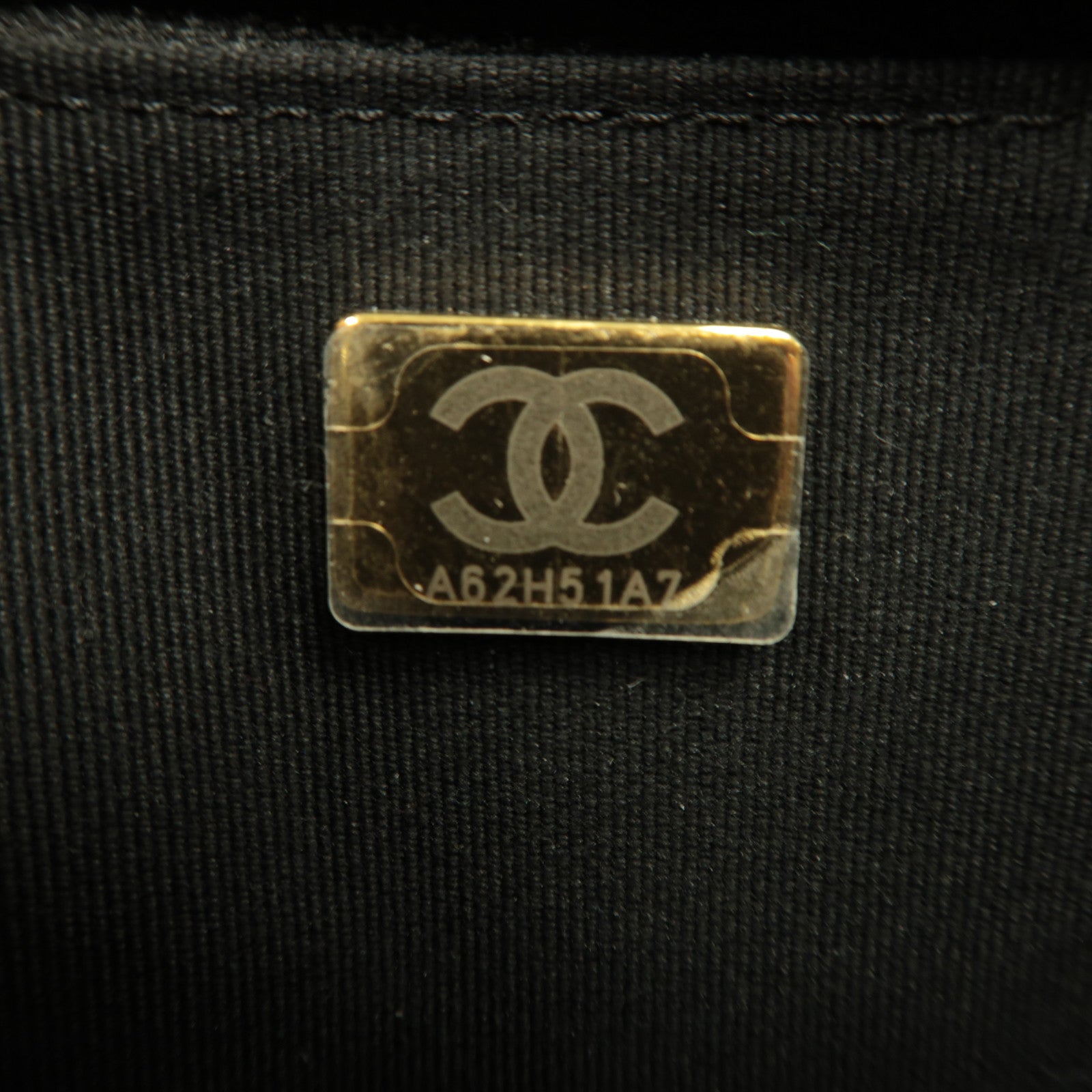 CHANEL 菱格Caviar皮革Boy Wallet On Chain金扣鏈帶肩背袋黑色