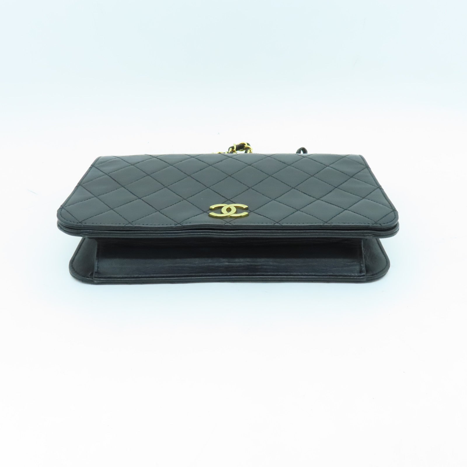 CHANEL rhombic sheepskin leather Chain Shoulder Bag gold buckle chain shoulder bag black