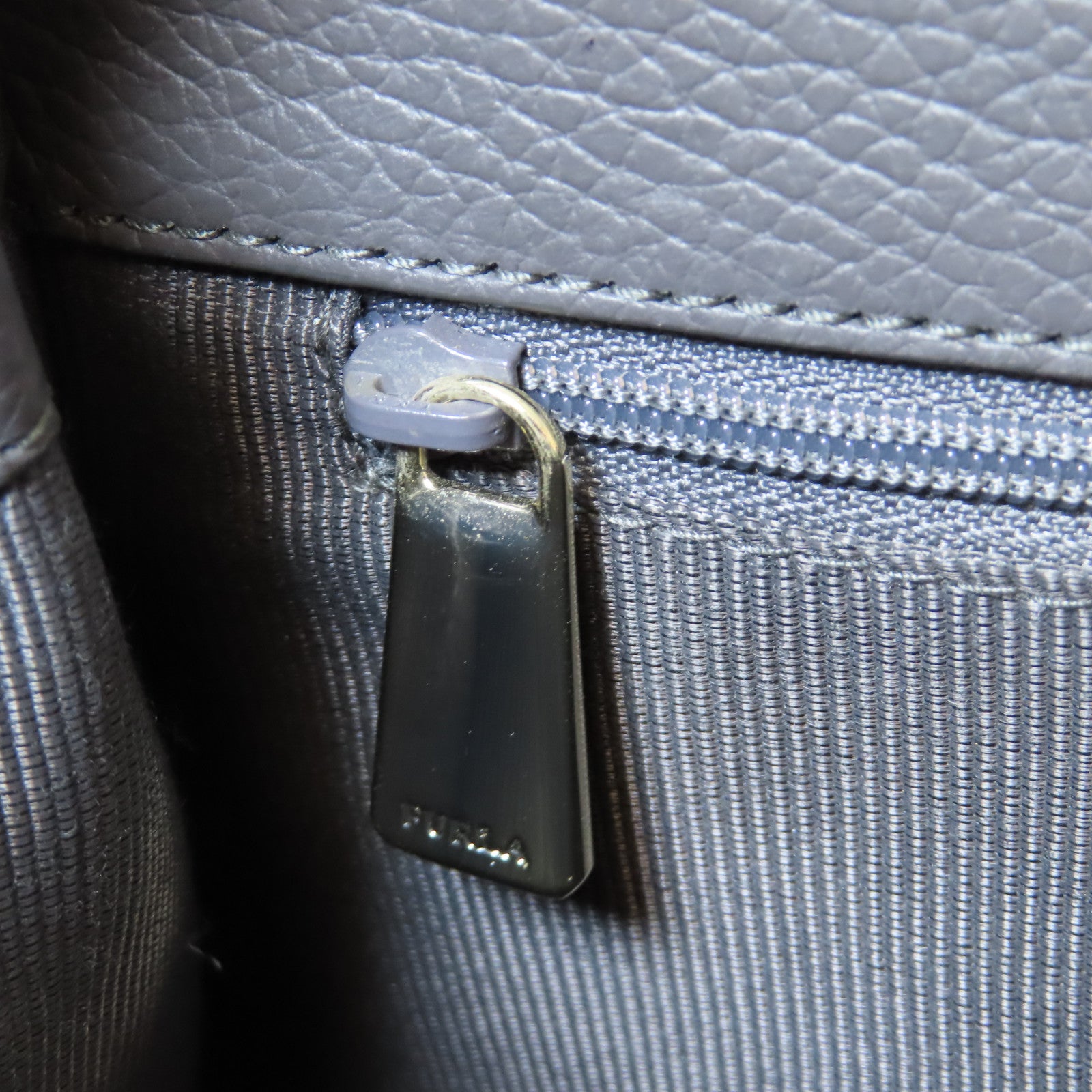 Furla 牛皮皮革2 Way Shoulder Bag金扣手挽肩背兩用袋灰色