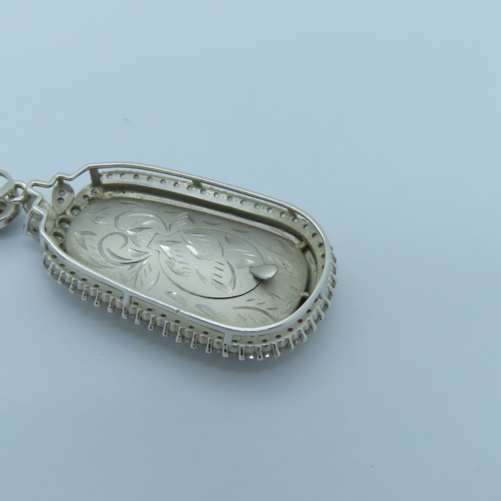 JEWELRY 18K White Gold Jade Necklace Green/Silver