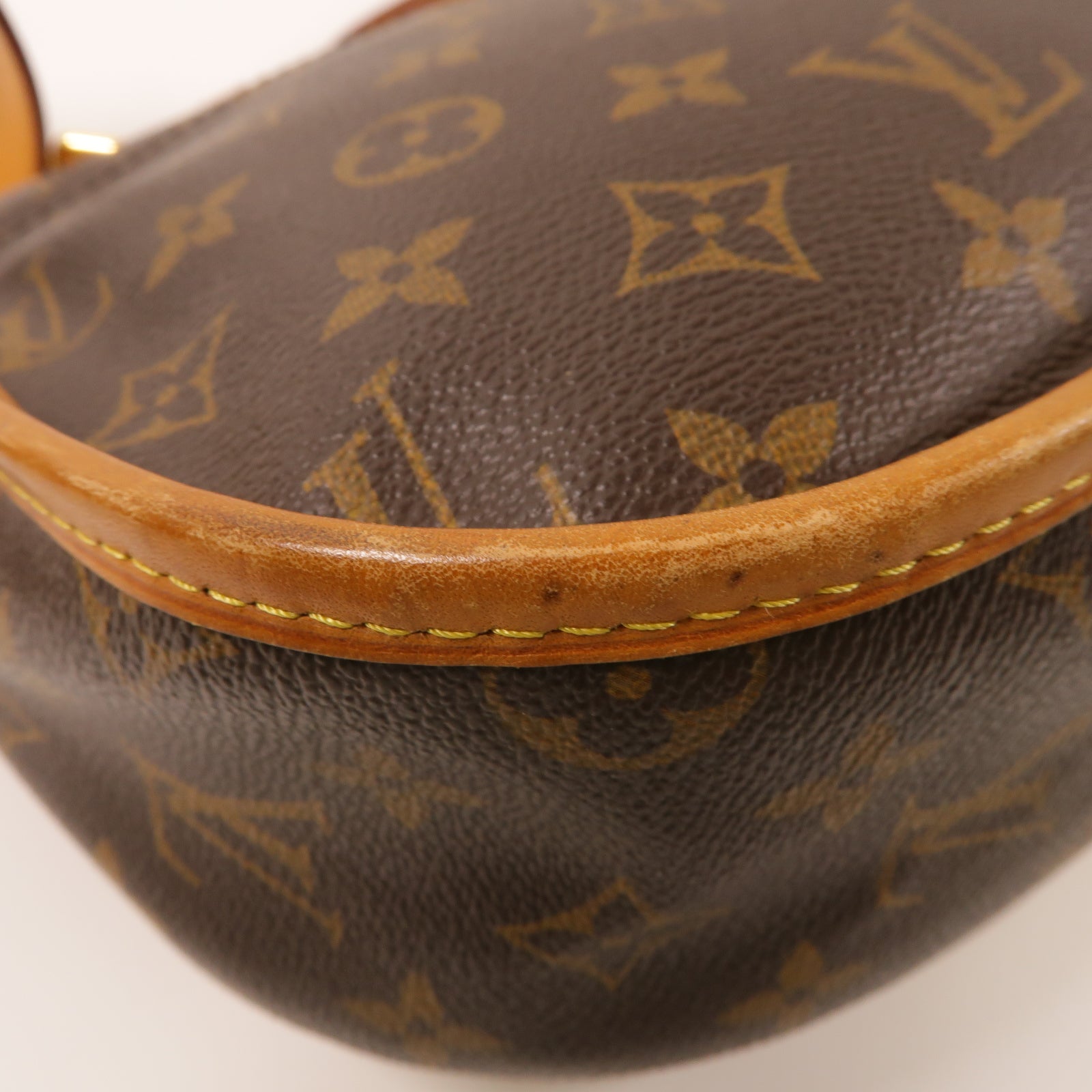 LOUIS VUITTON Monogram Menilmontant PM金扣肩背袋啡色