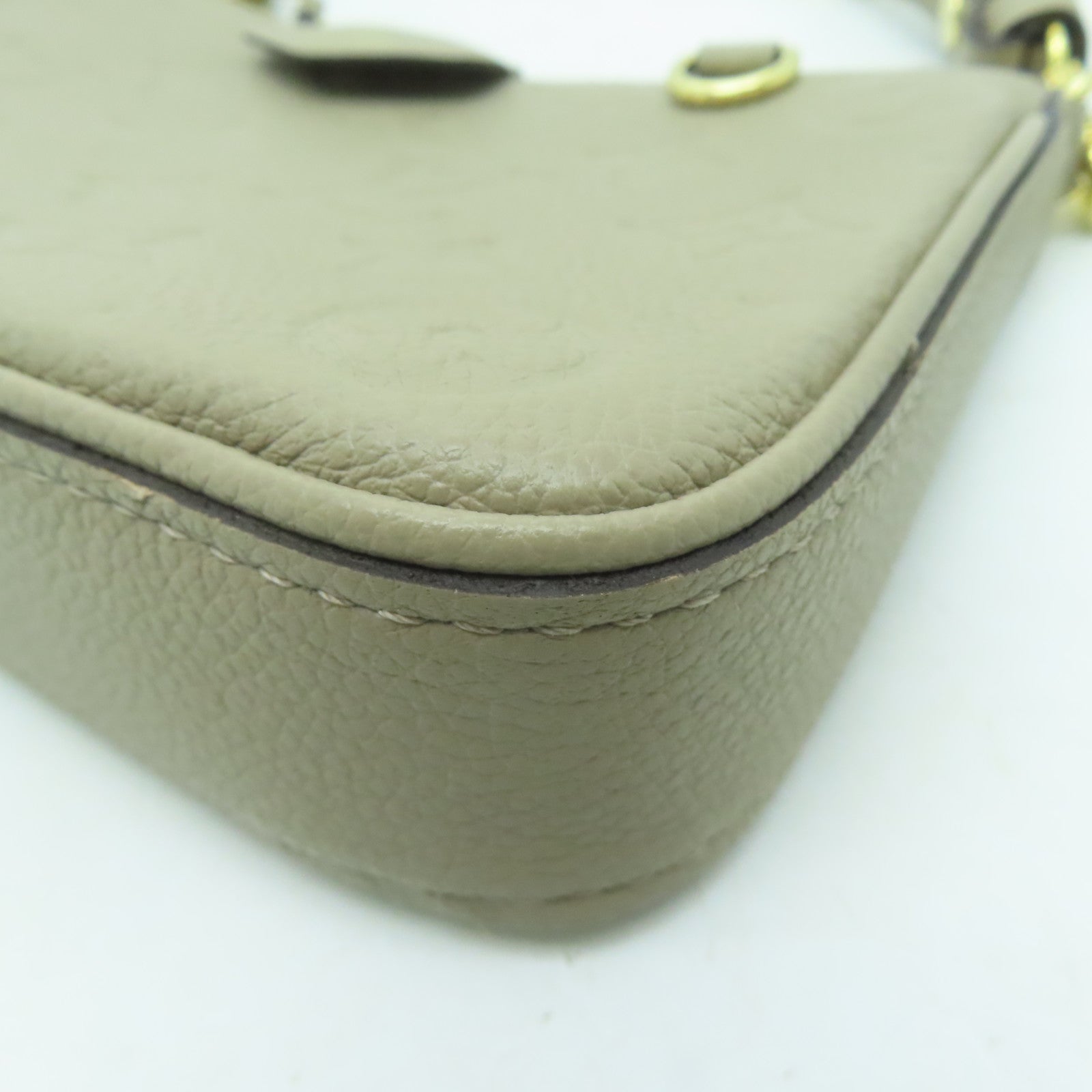 LOUIS VUITTON Monogram Empreinte Easy Pouch On Strap金扣肩背袋灰色