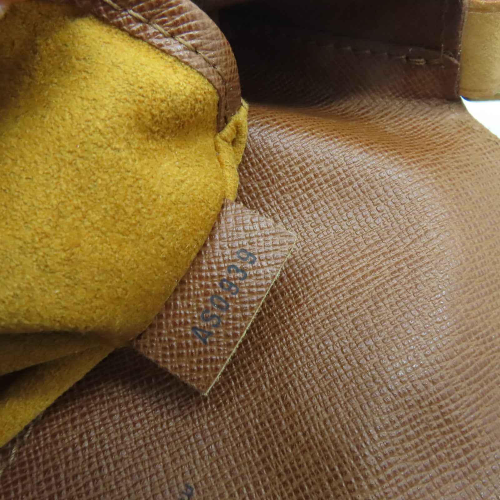 LOUIS VUITTON Monogram Musette Salsa Shoulder Bag金扣肩背袋啡色