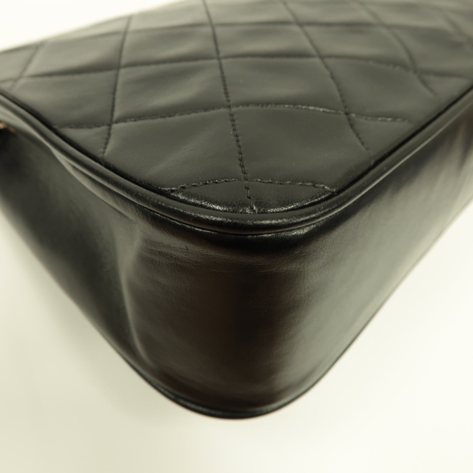 CHANEL 菱格羊皮皮革Vintage Shoulder Bag金扣鏈帶肩背袋黑色