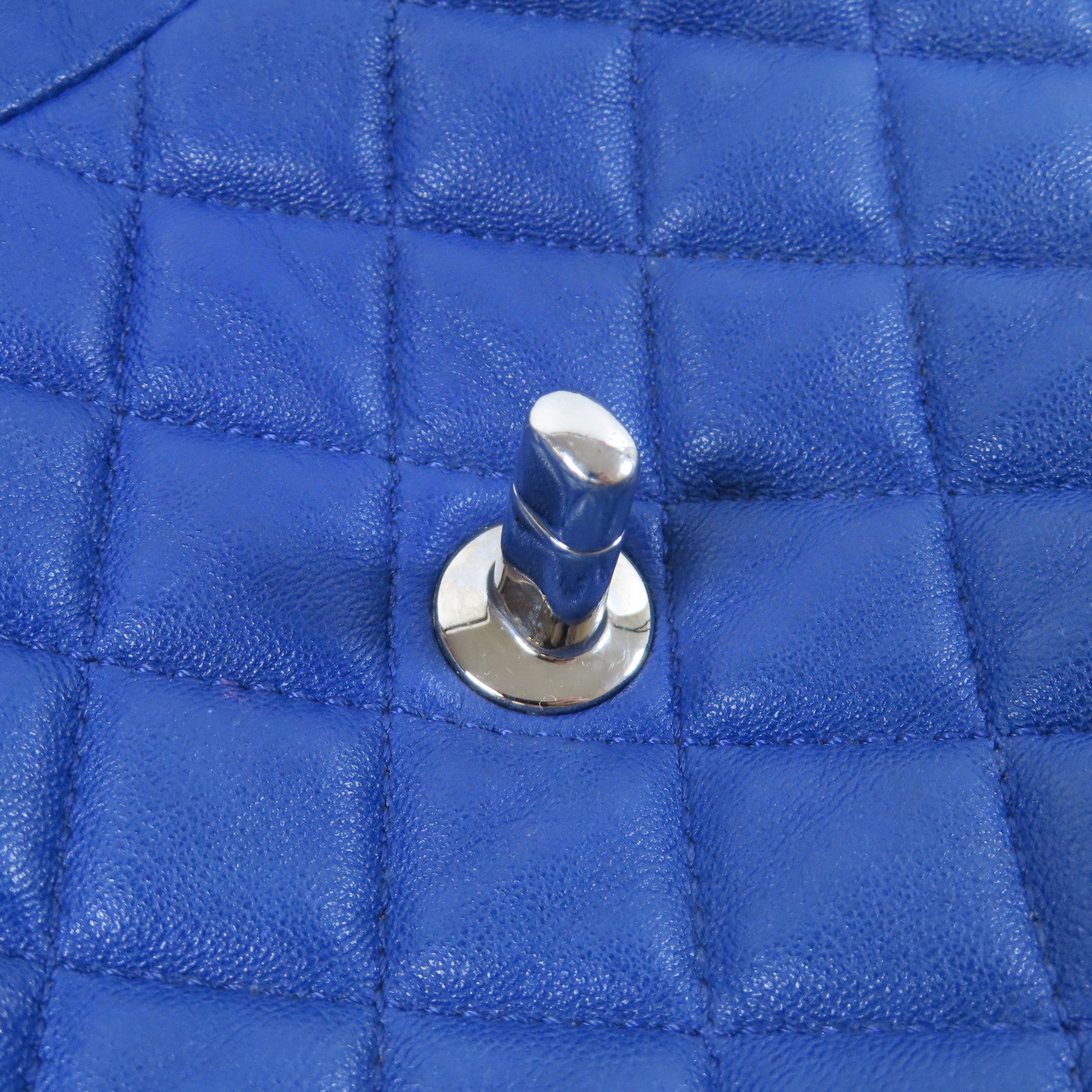 CHANEL 菱格羊皮皮革Backpack銀扣背包藍色