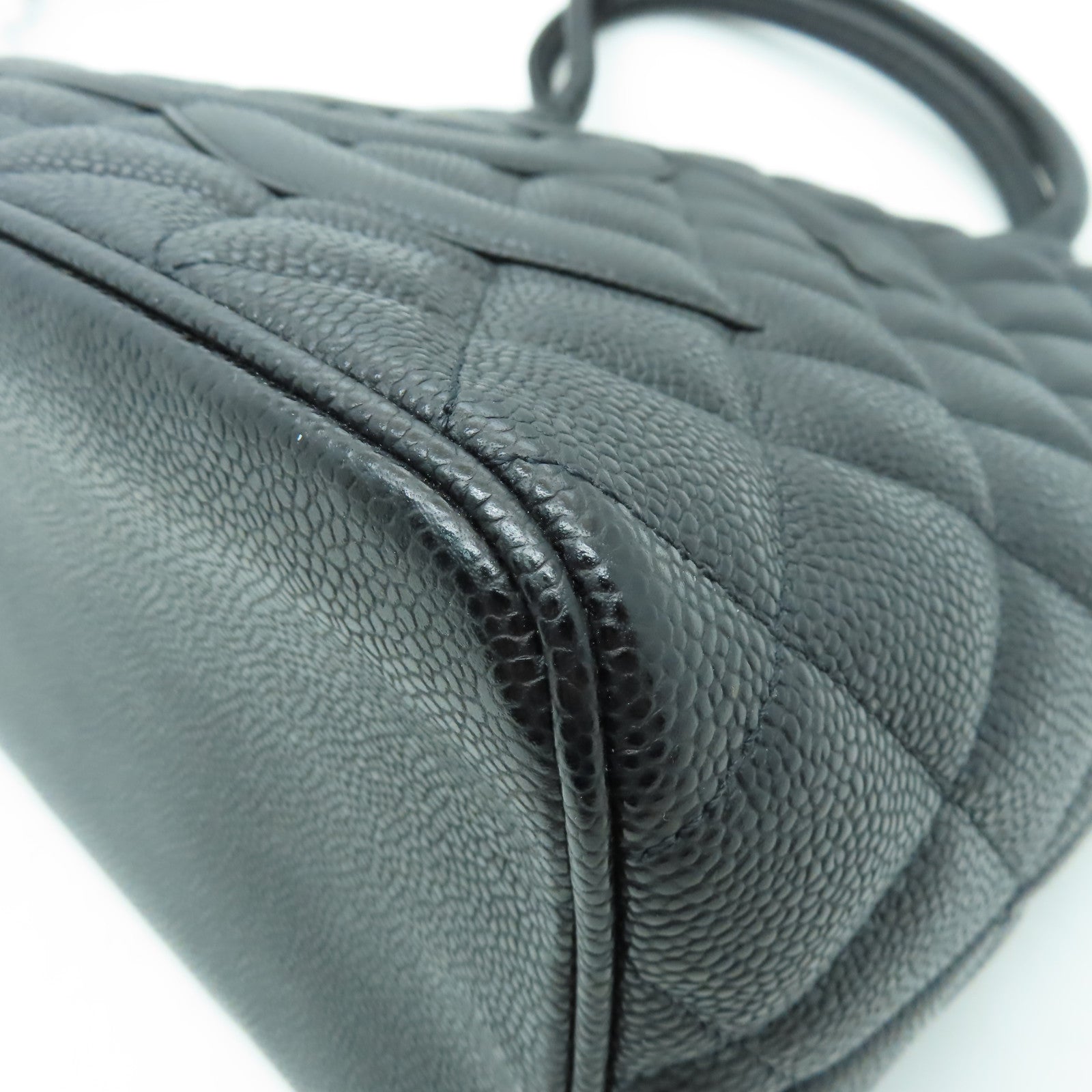 CHANEL 菱格Caviar皮革Handbag銀扣手挽袋黑色