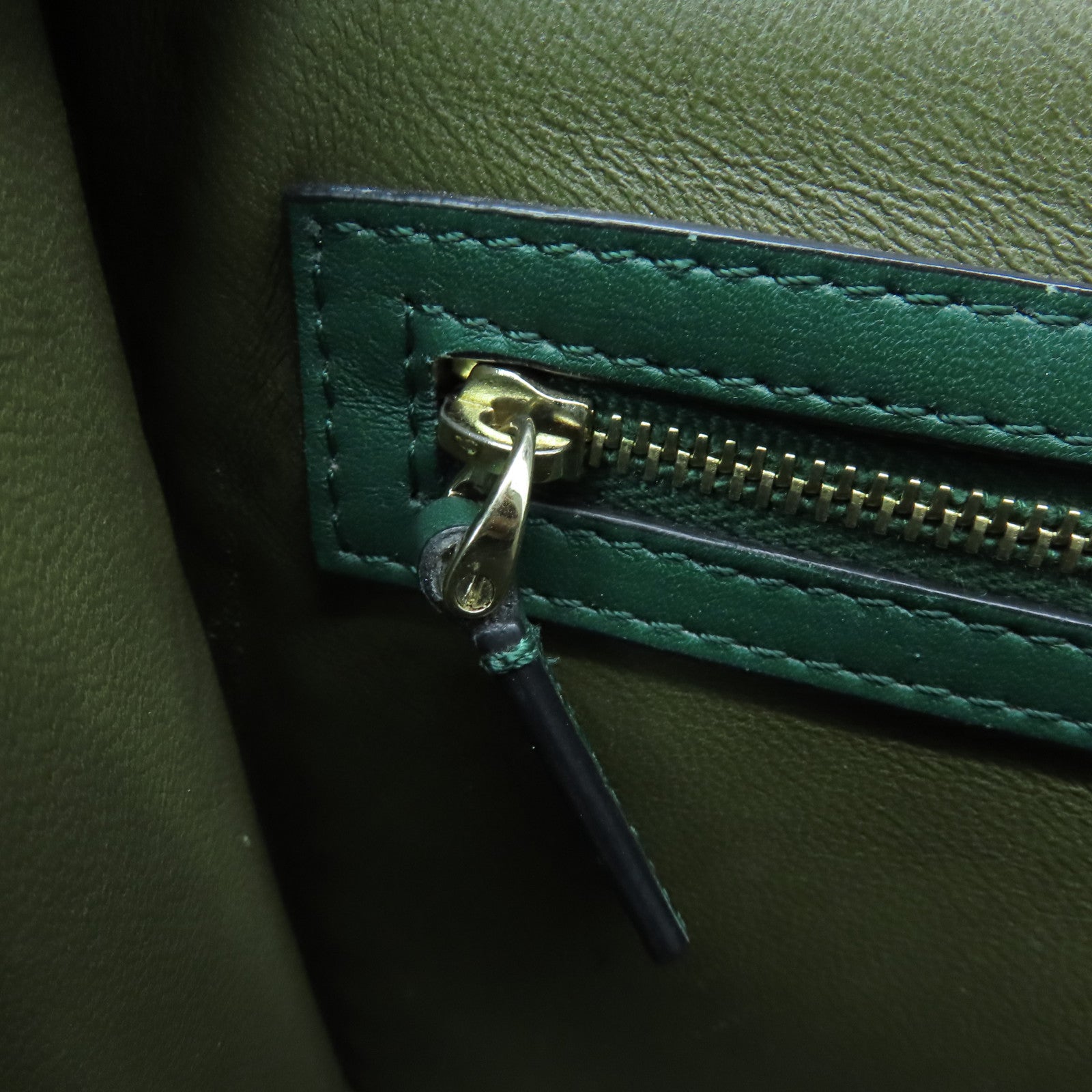 Valentino Leather GLAM Lock Gold Buckle Shoulder Bag Green/Multicolor