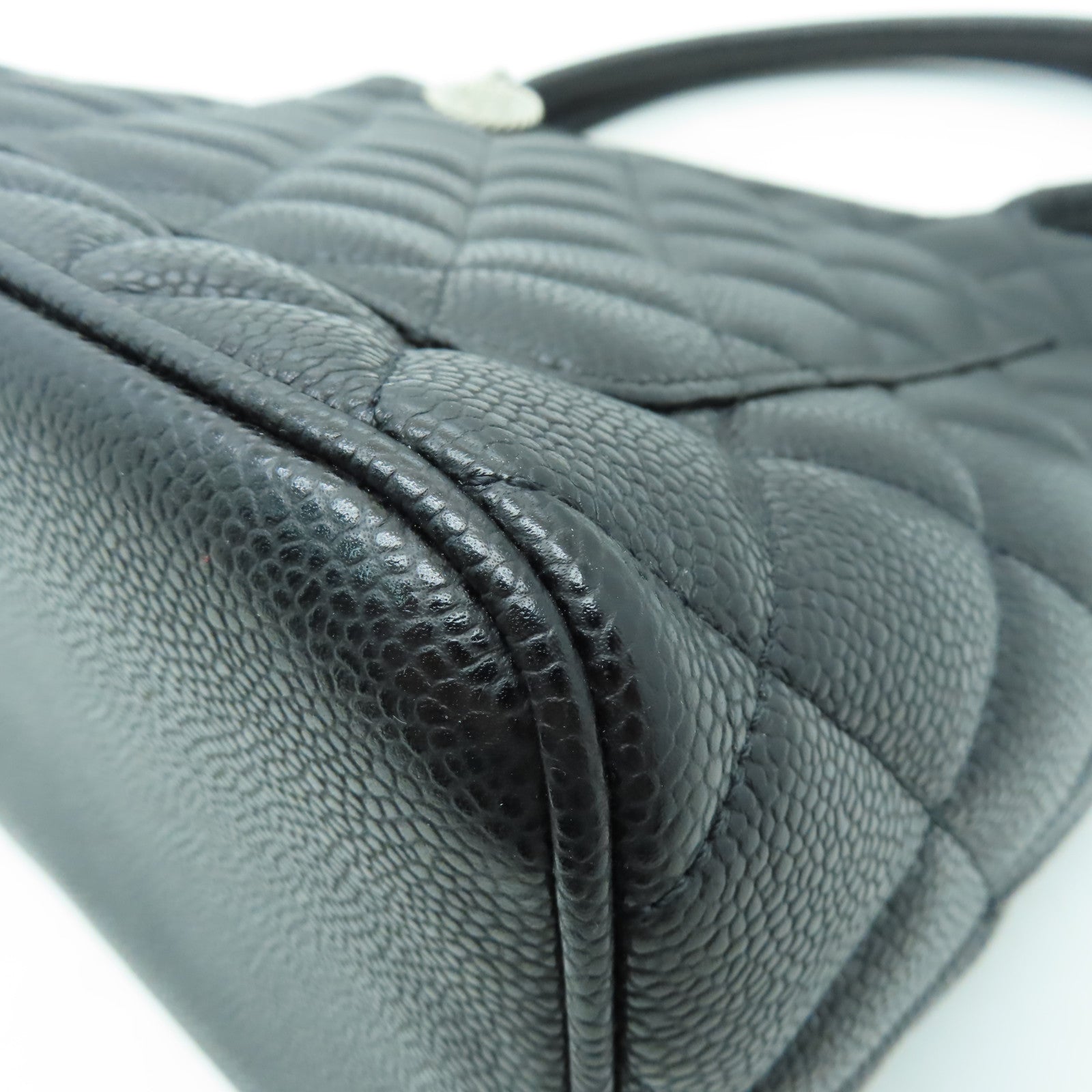 CHANEL 菱格Caviar皮革Handbag銀扣手挽袋黑色