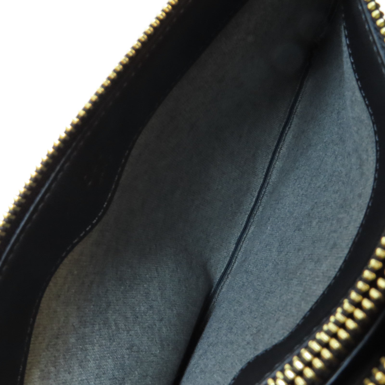 CELINE 牛皮皮革Trio Shoulder Bag金扣肩背袋黑色