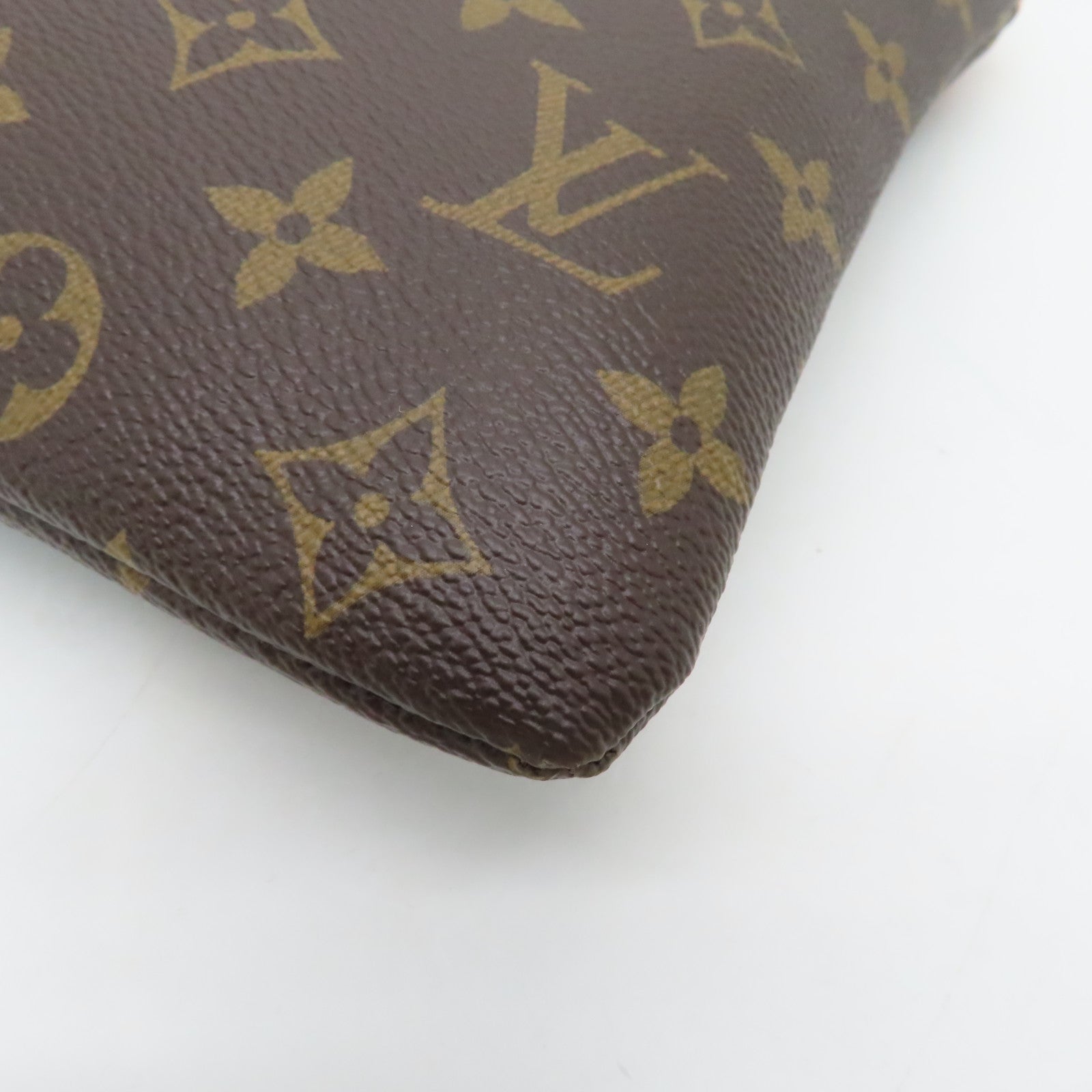 LOUIS VUITTON Monogram Daily Pouch Gold Buckle Clutch Brown