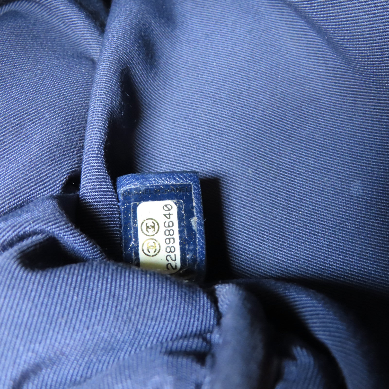 CHANEL 菱格羊皮皮革Pouch Bag金扣手拿包深藍色