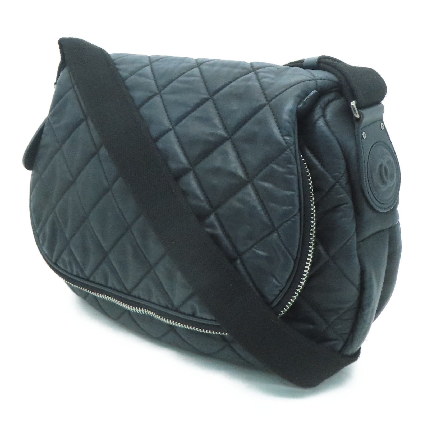 CHANEL 菱格尼龍Shoulder Bag銀扣肩背袋黑色