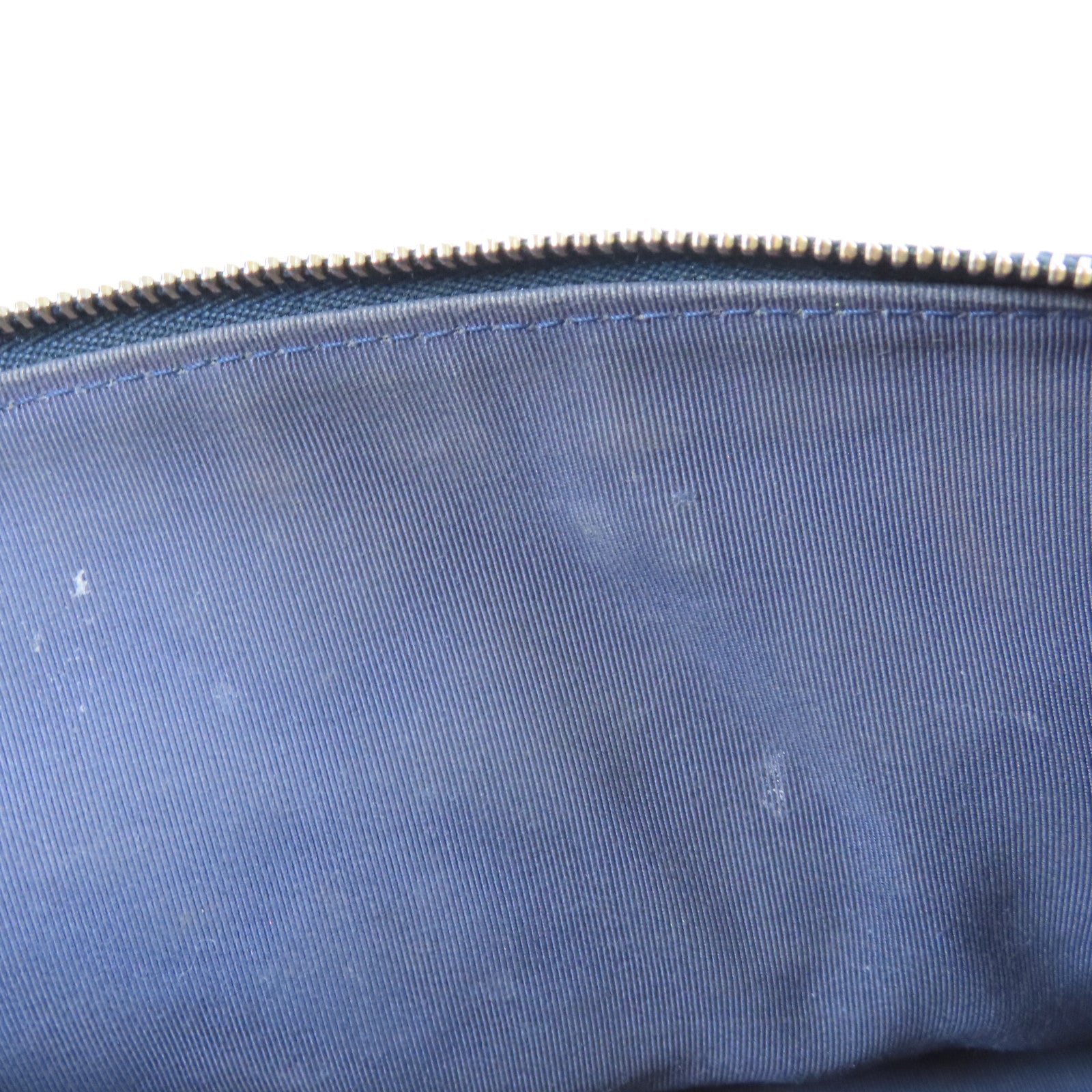 CHANEL 菱格羊皮皮革Pouch Bag金扣手拿包深藍色