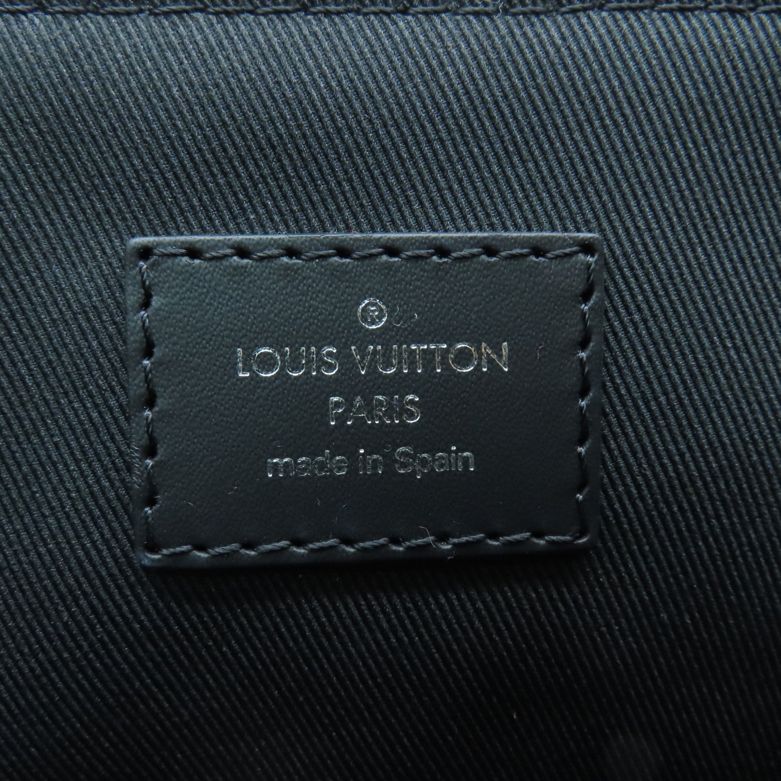 LOUIS VUITTON Damier Graphite Pixel District PM银扣肩背袋黑色